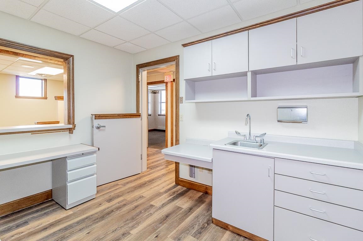 1620 N SHAWANO Street Unit: E