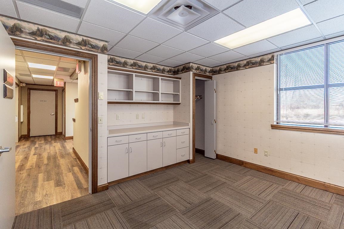 1620 N SHAWANO Street Unit: E