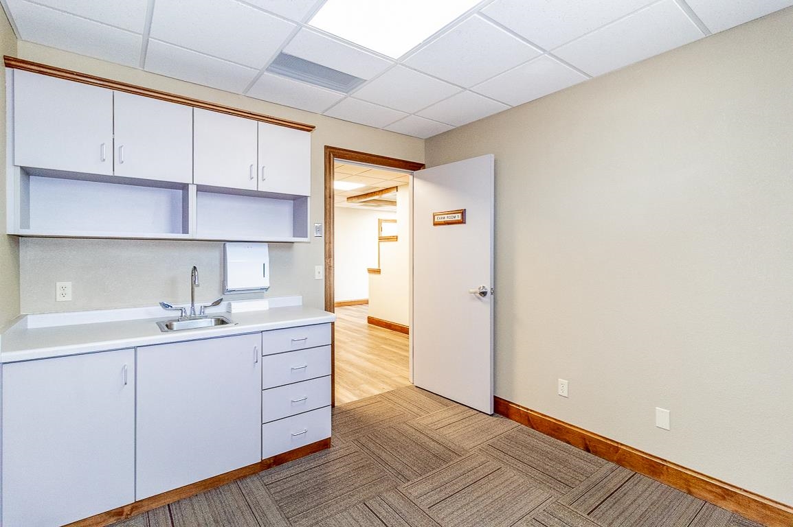 1620 N SHAWANO Street Unit: E