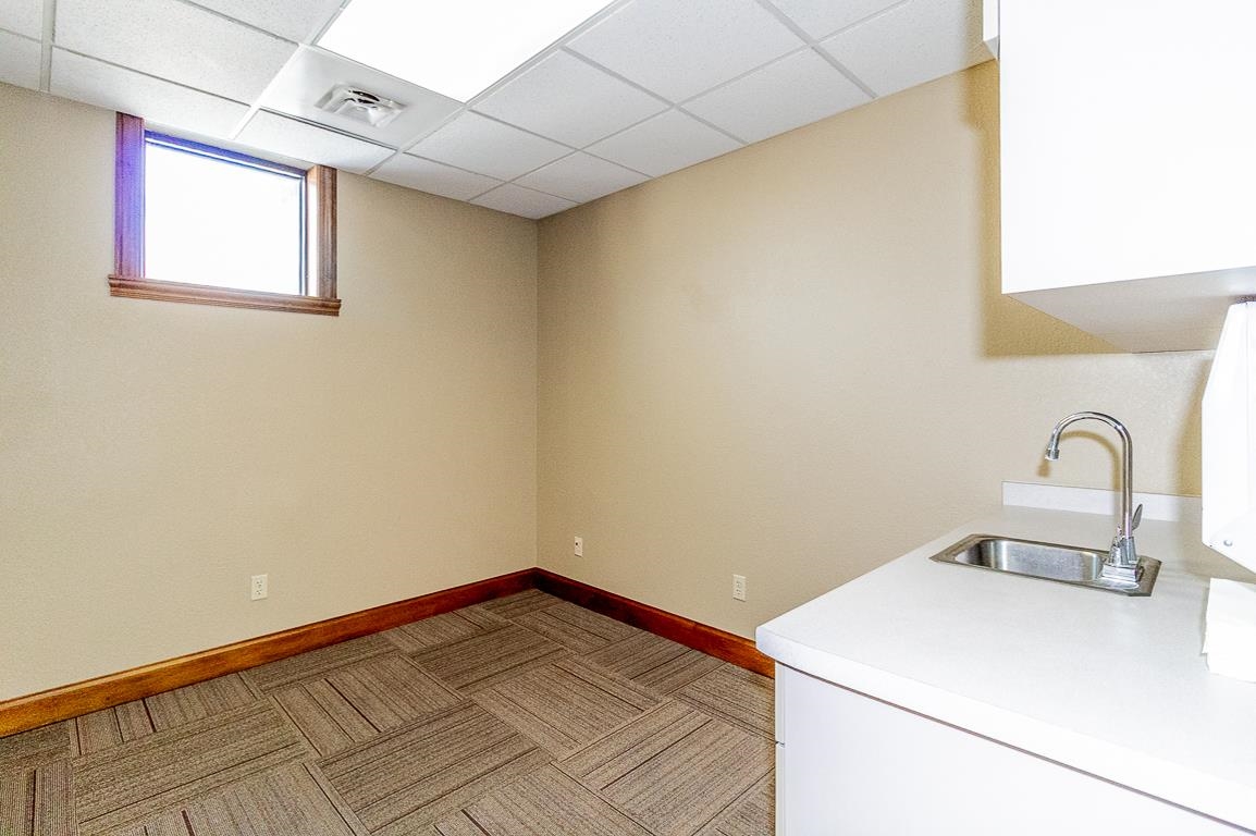 1620 N SHAWANO Street Unit: E