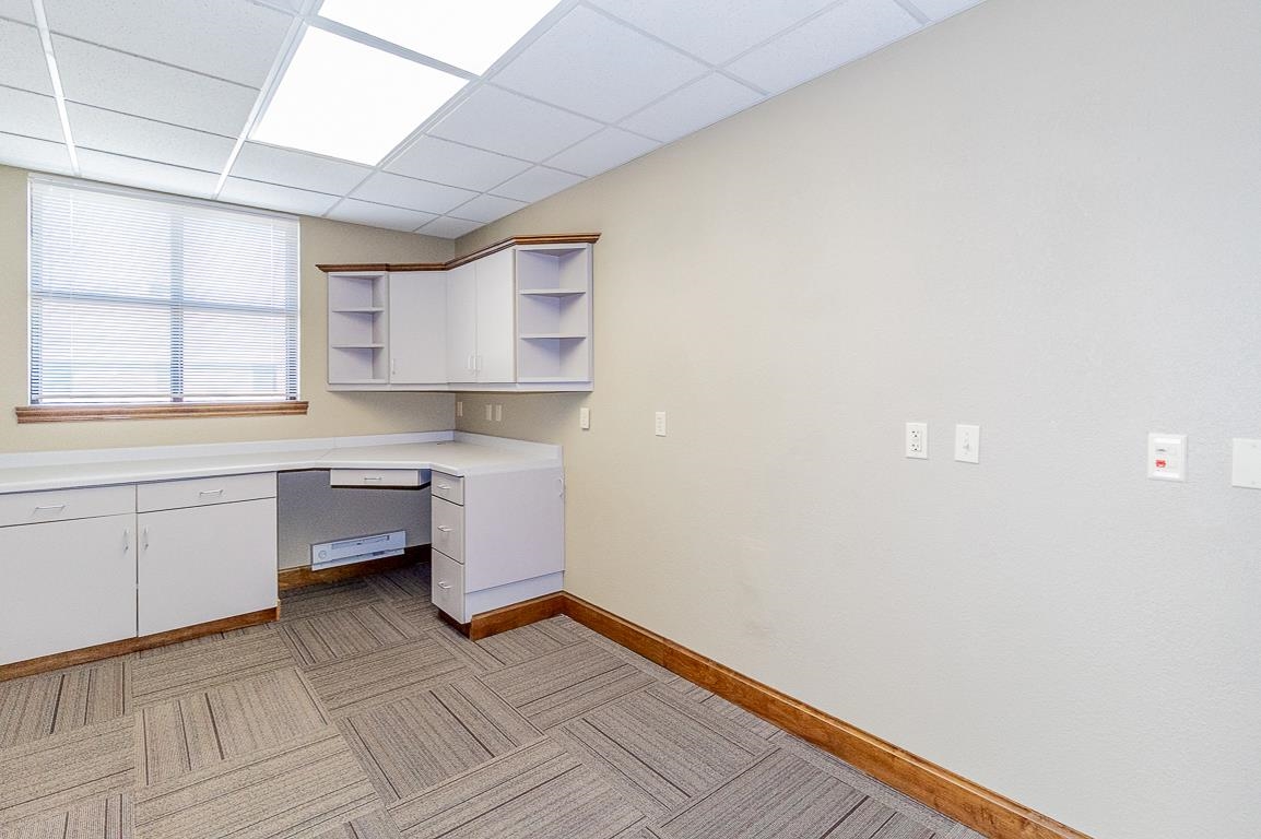 1620 N SHAWANO Street Unit: E