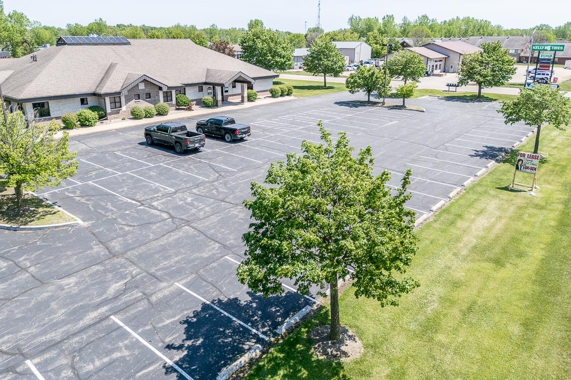 1620 N SHAWANO Street Unit: E