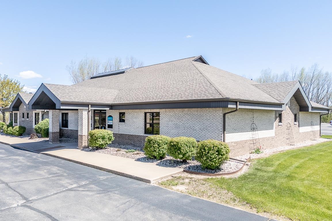 1620 N SHAWANO Street Unit: E