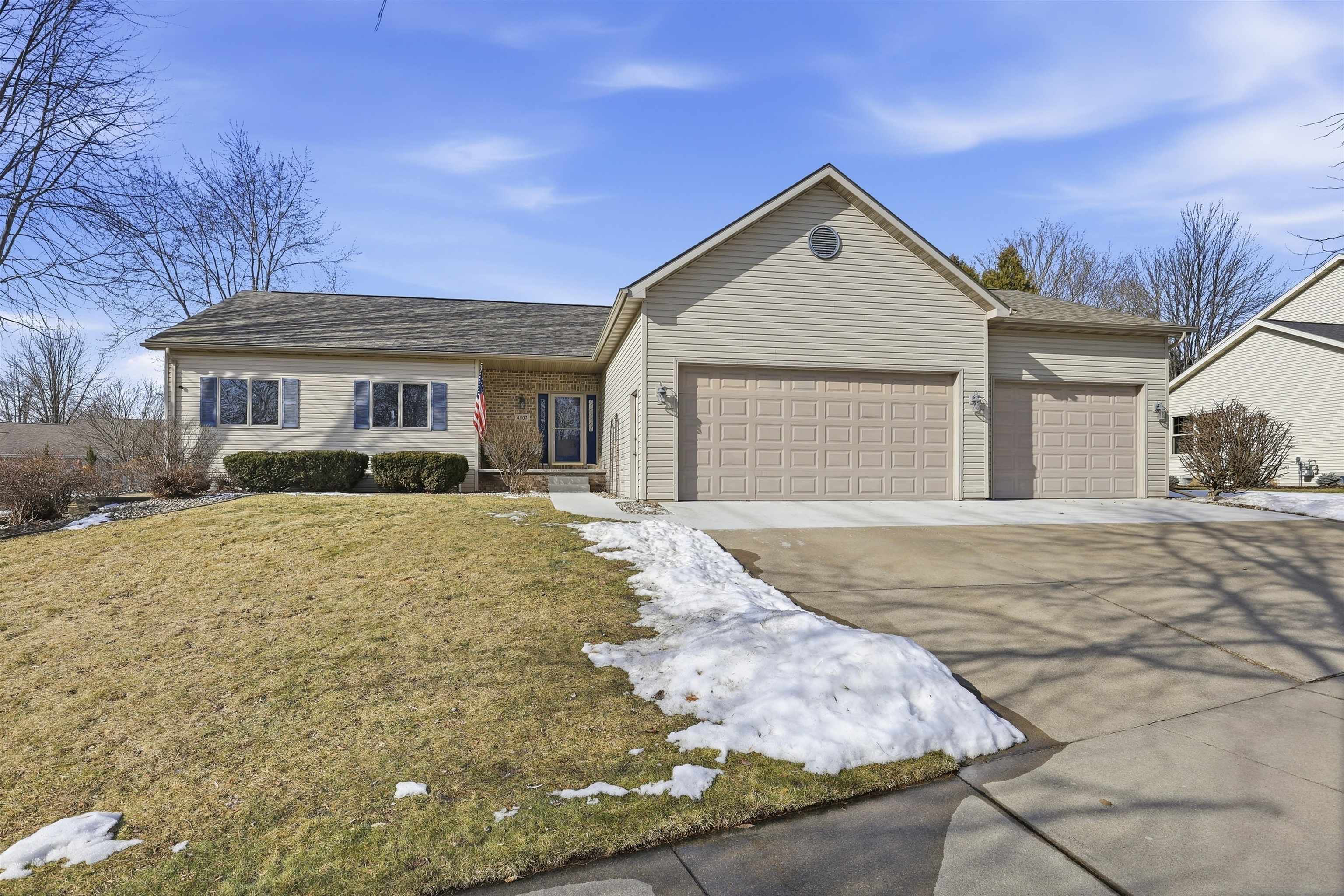 4207 N TIGERLILY Drive