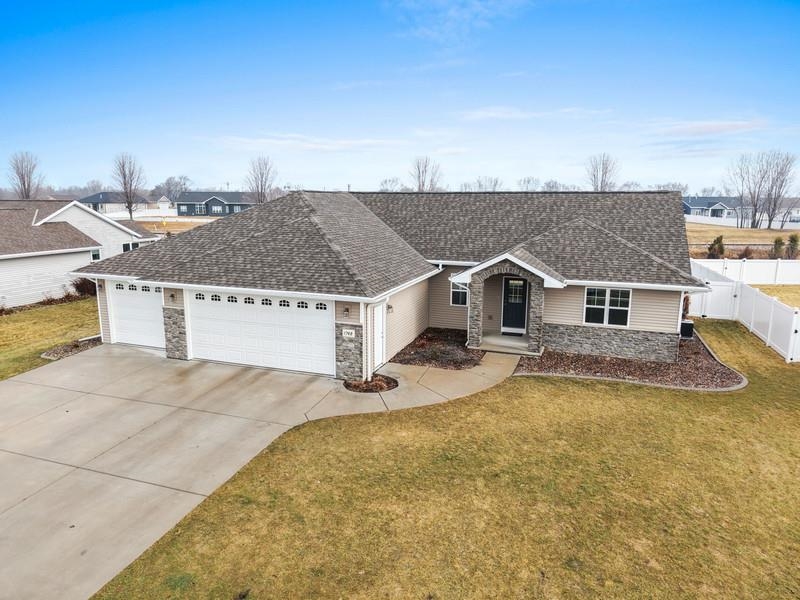 1748 BRIDGE PORT Circle