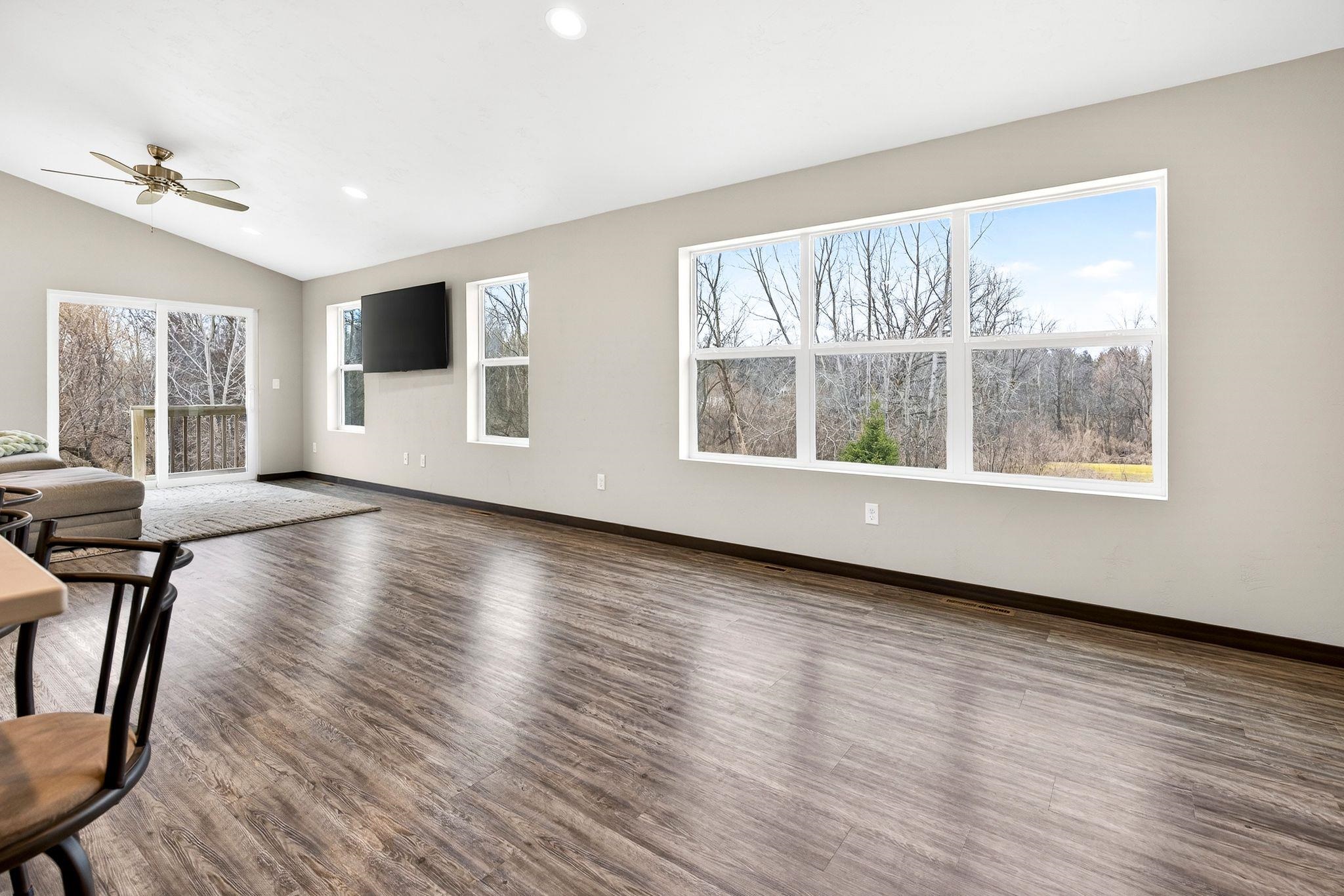 537 GOLF SIDE Court