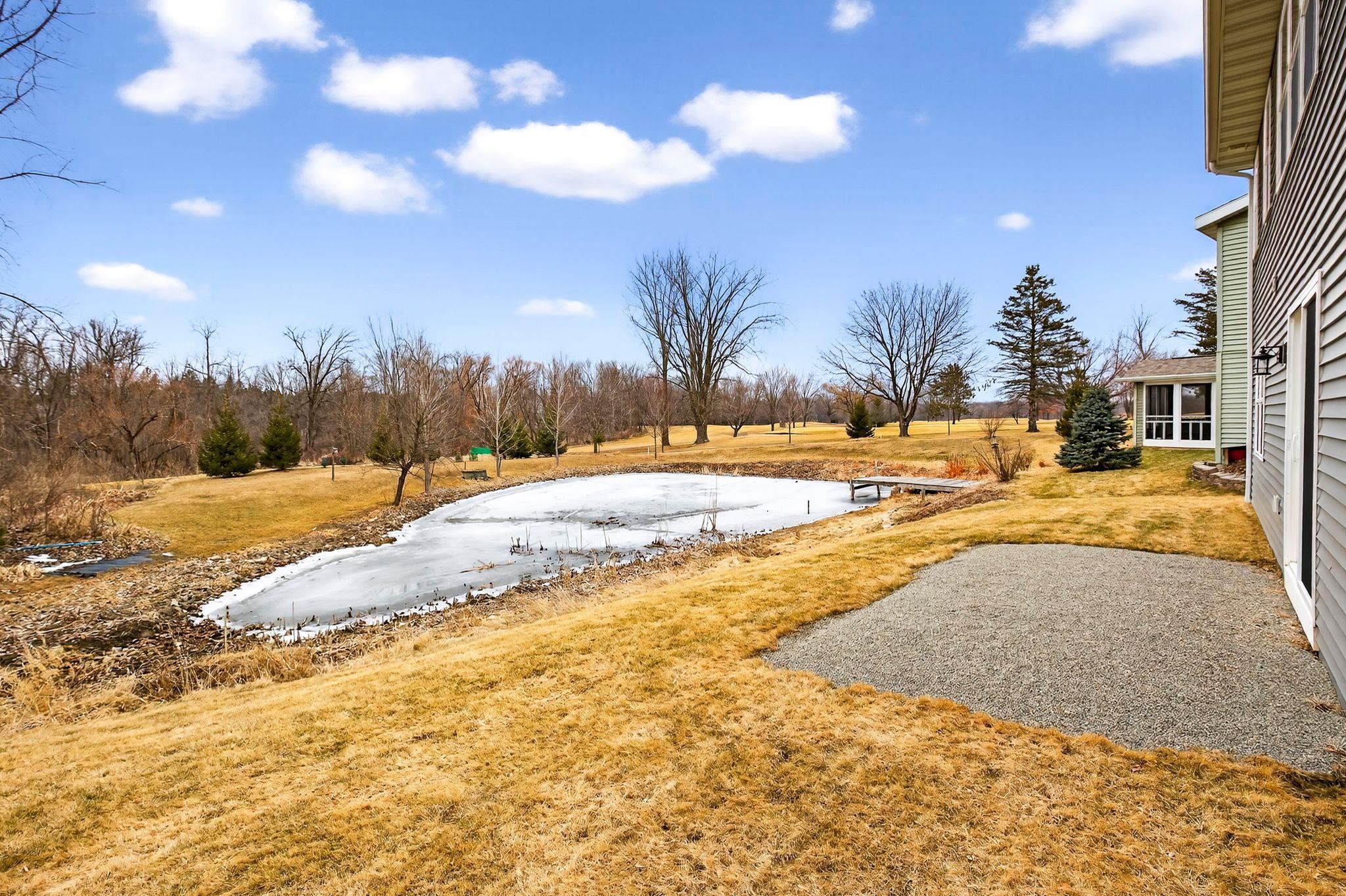 537 GOLF SIDE Court