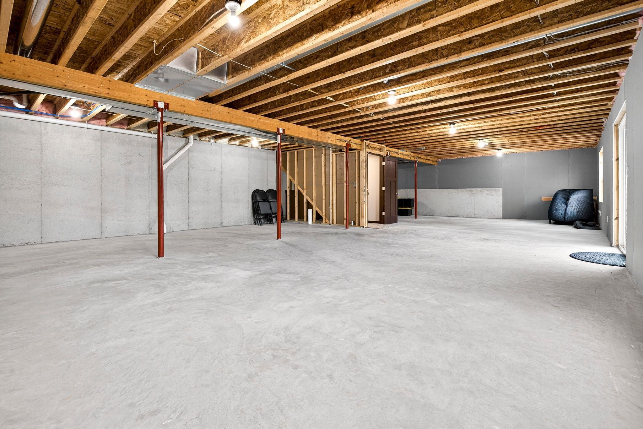 537 GOLF SIDE Court
