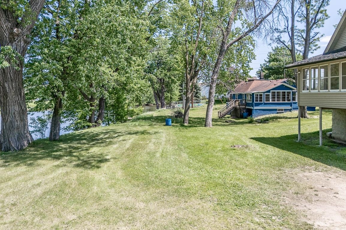 211 E WOLF RIVER Avenue