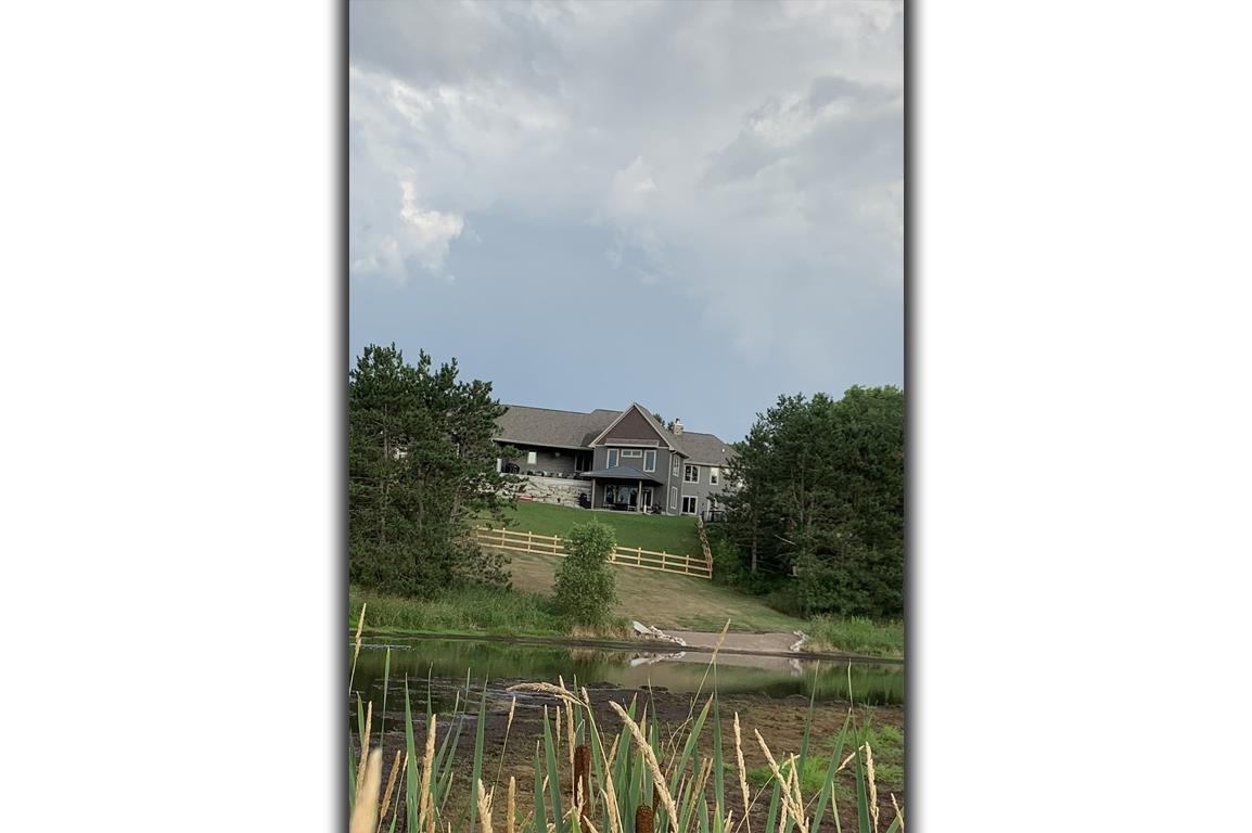 E9588 MULROY Road