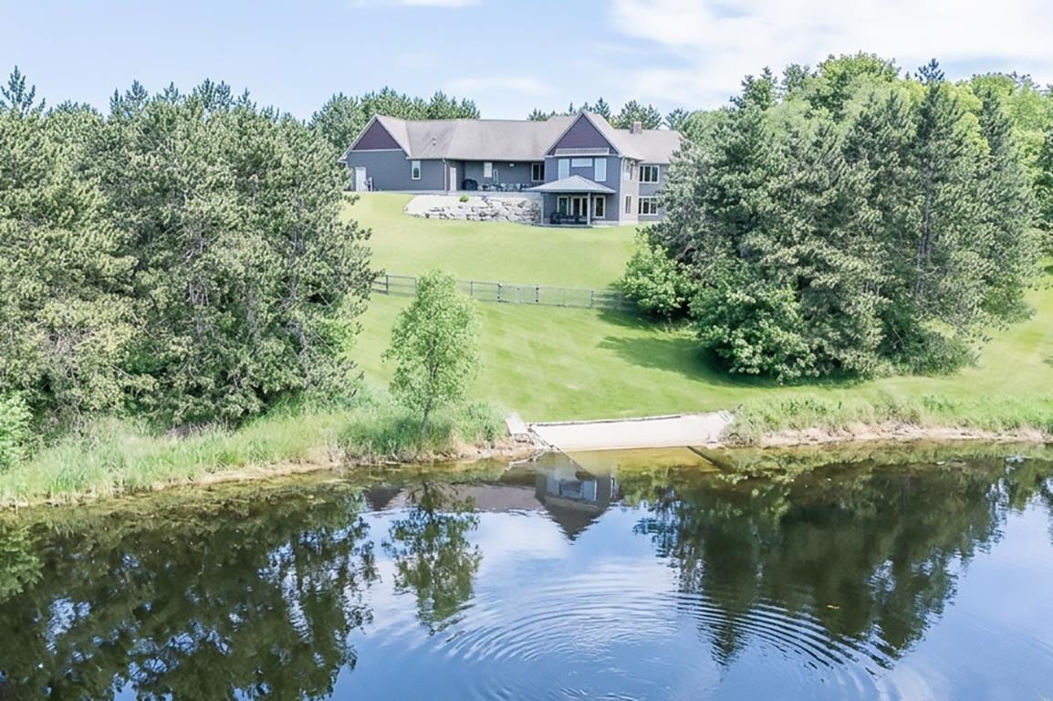 E9588 MULROY Road