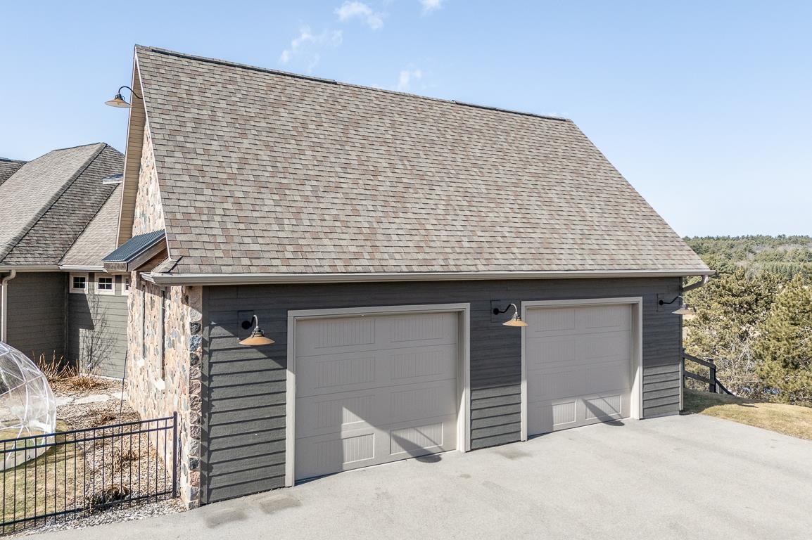 E9588 MULROY Road