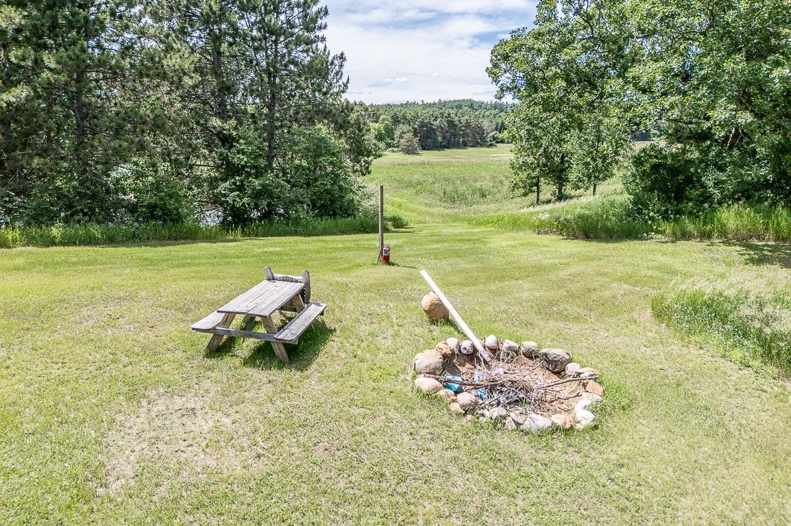 E9588 MULROY Road