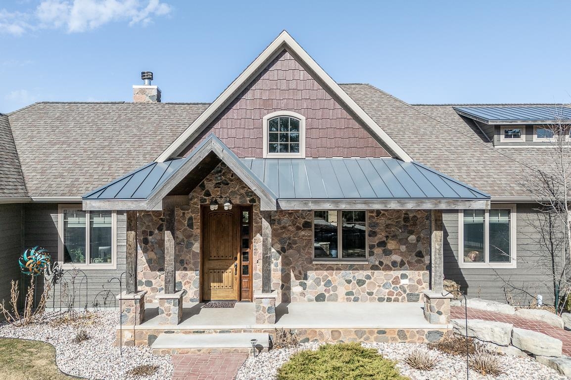 E9588 MULROY Road
