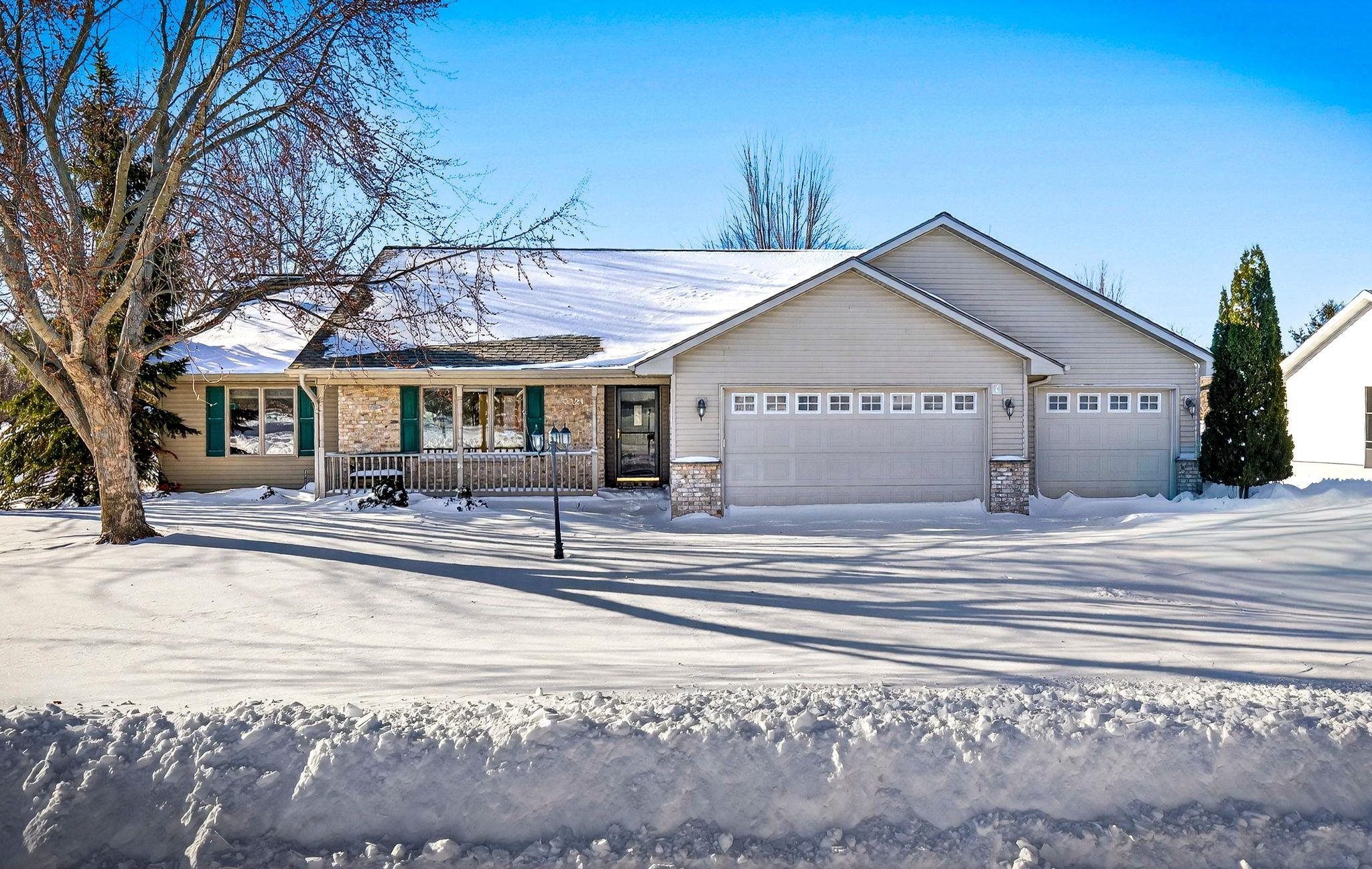 3321 E CANVASBACK Lane