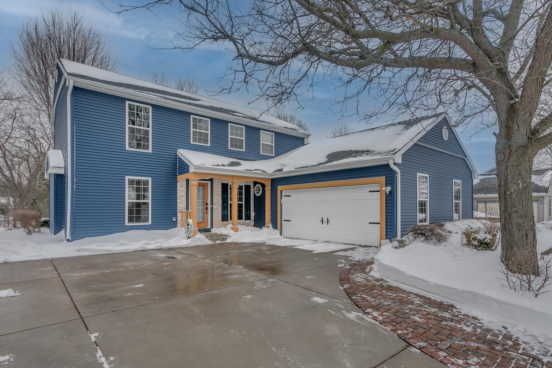 1427 W STARVIEW Drive