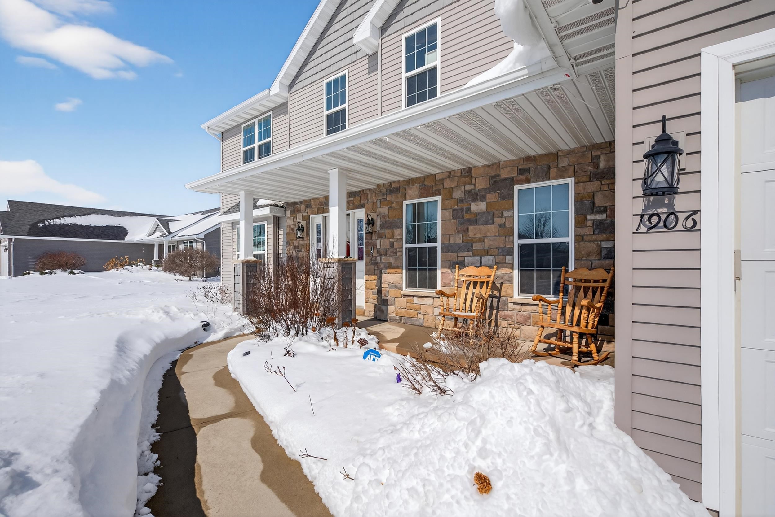 1906 WASILLA Lane