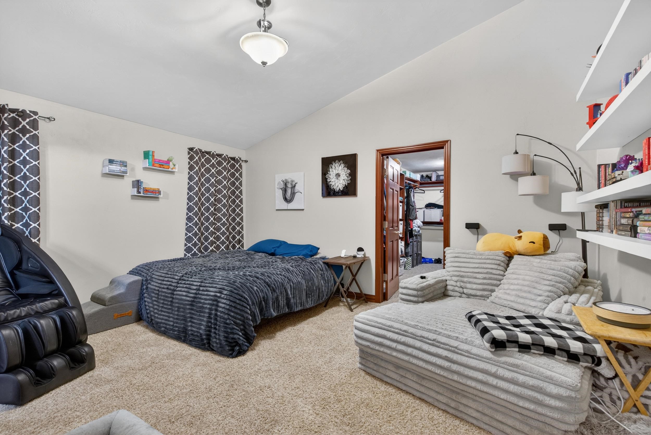 1906 WASILLA Lane