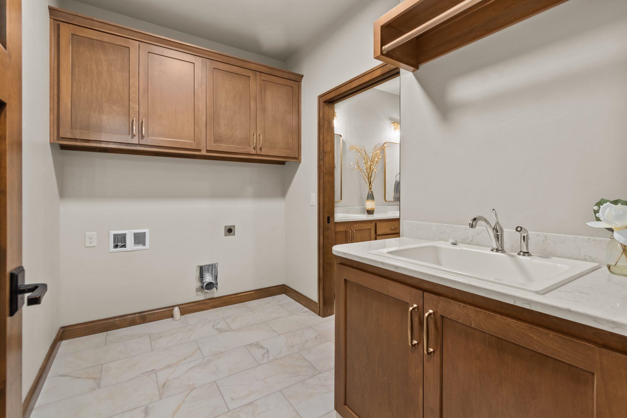 1373 PRAIRIE LAKE Circle