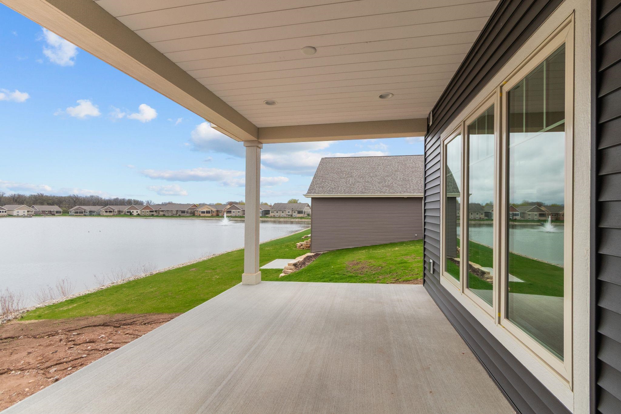 1373 PRAIRIE LAKE Circle