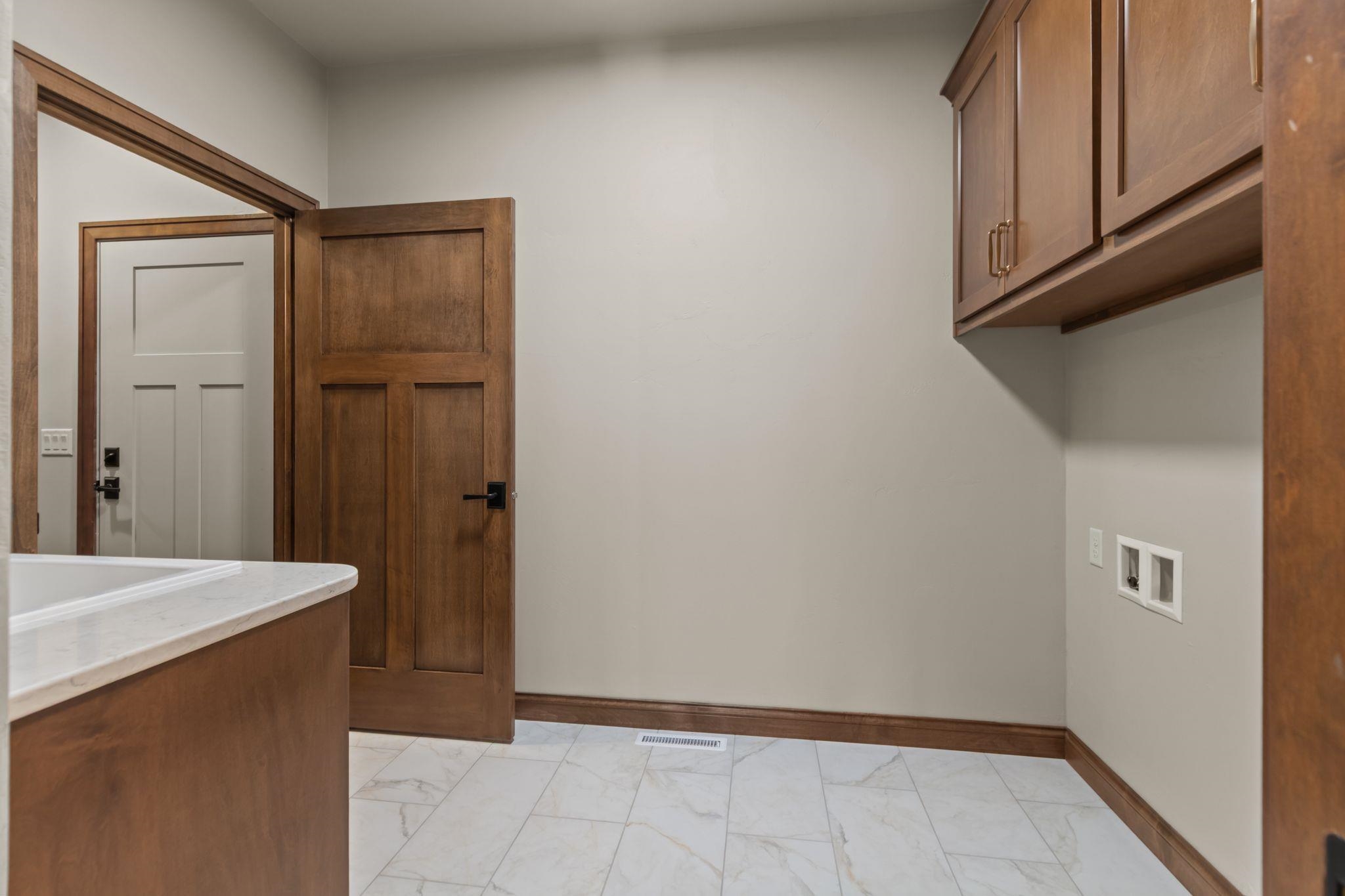 1373 PRAIRIE LAKE Circle