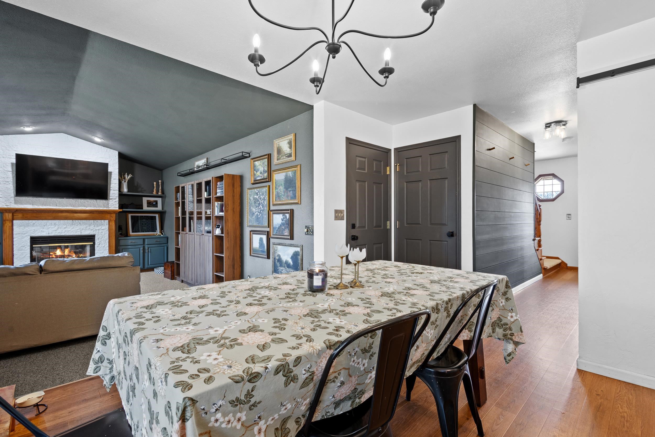 2310 GRACELAND Court