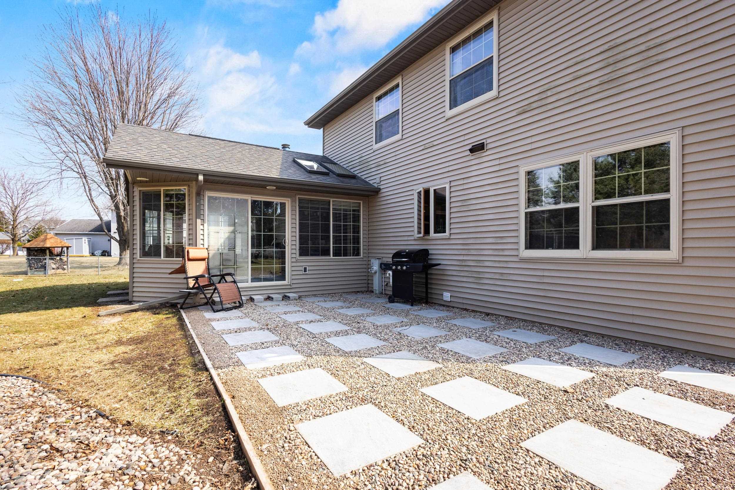 2310 GRACELAND Court