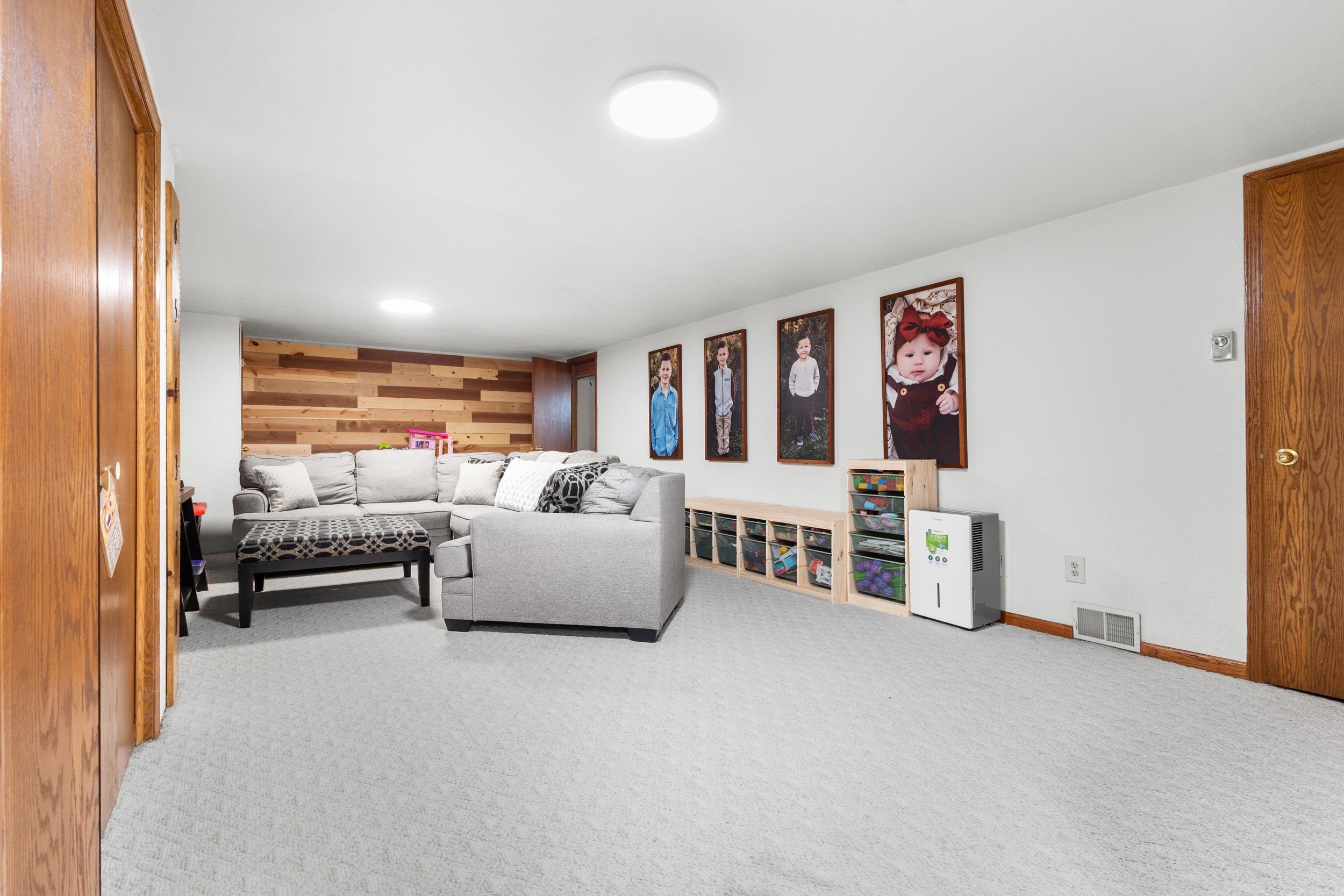 2310 GRACELAND Court