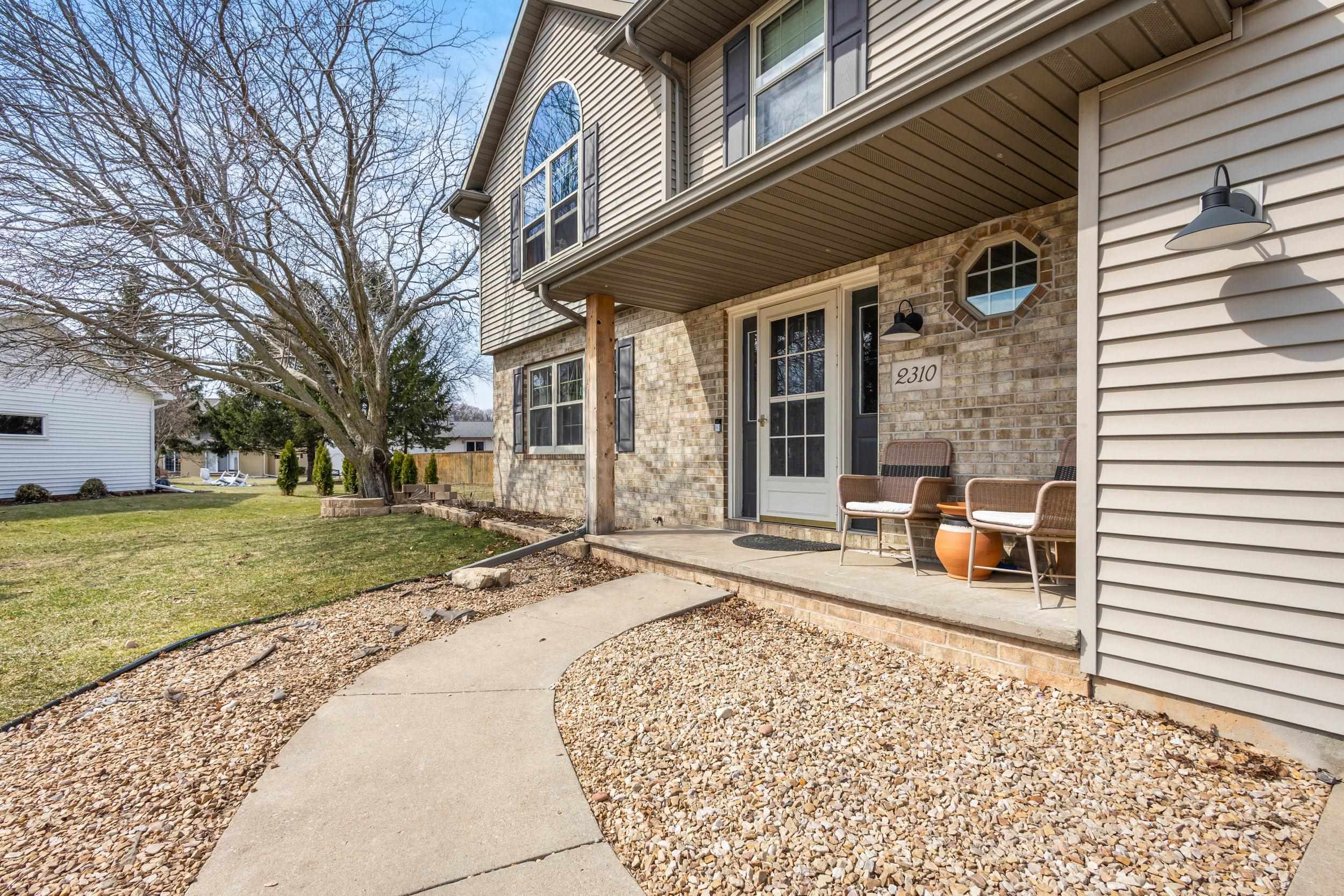 2310 GRACELAND Court