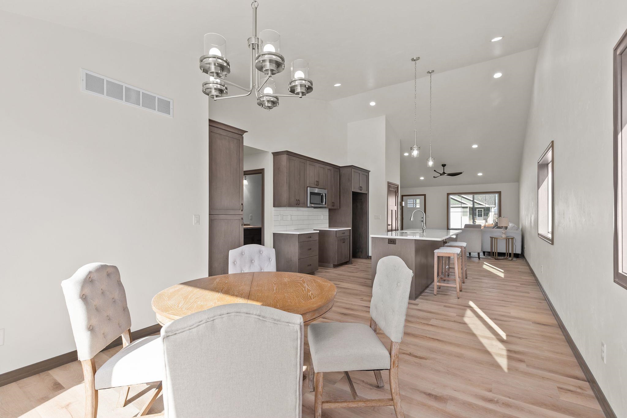 503 FOUNDERS Way