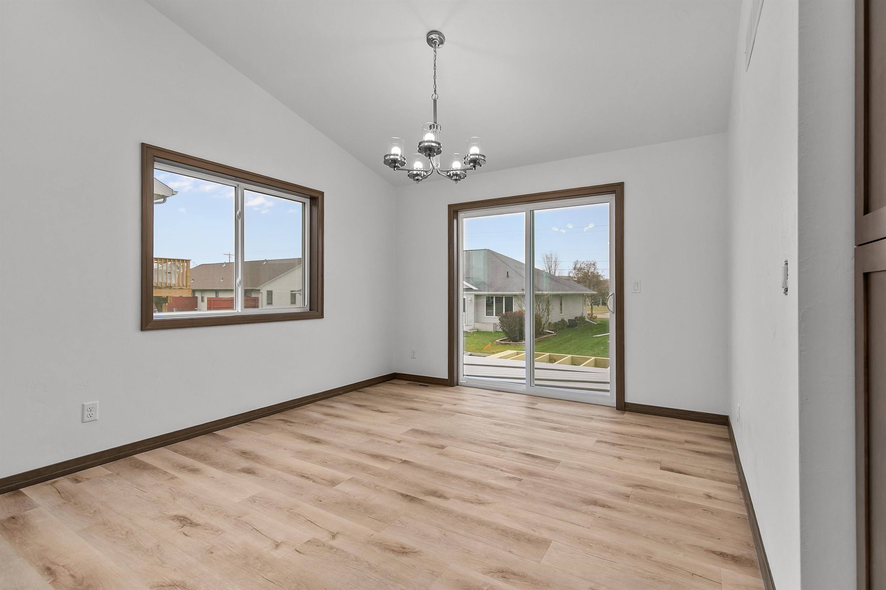 505 FOUNDERS Way