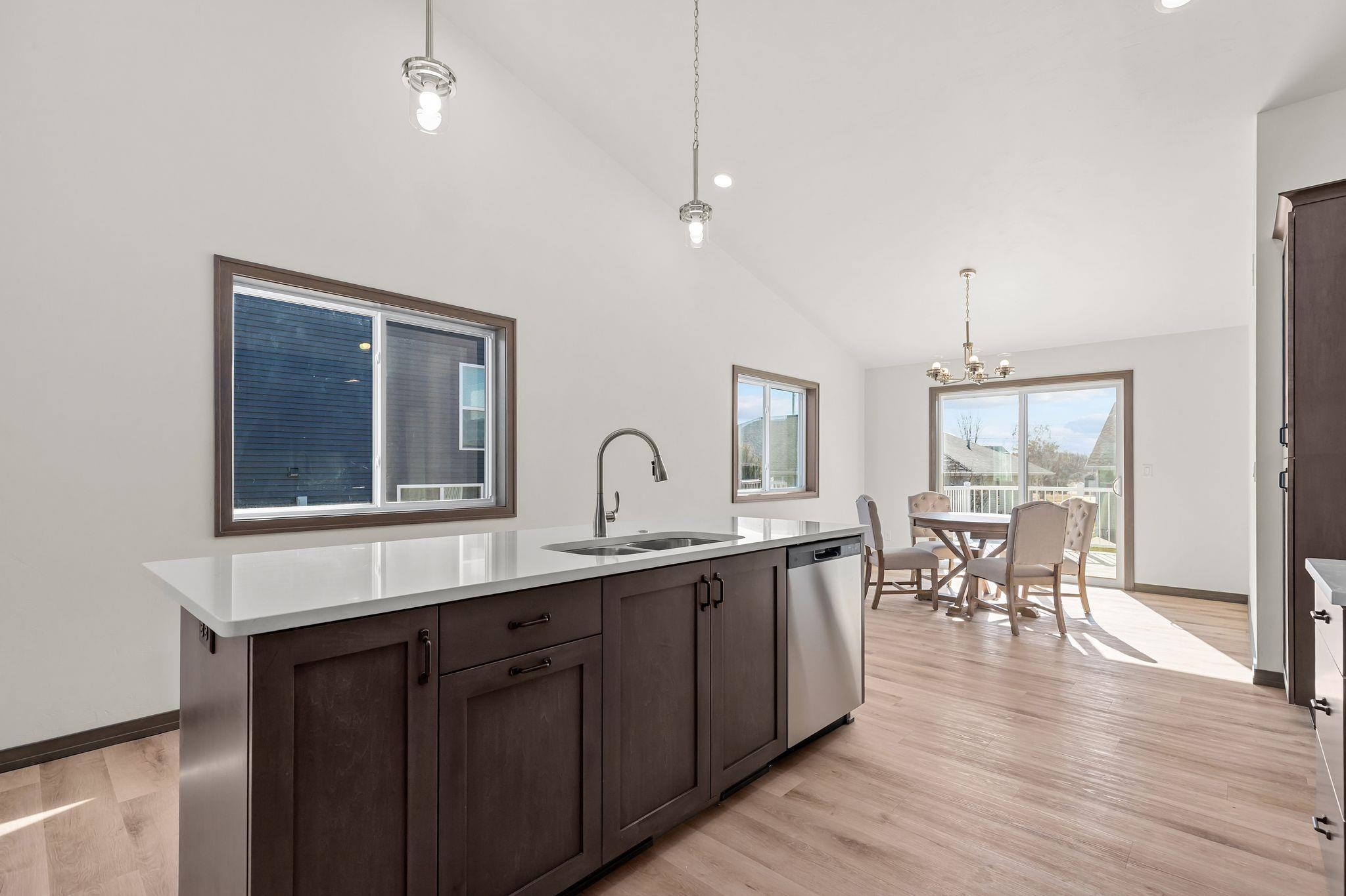505 FOUNDERS Way