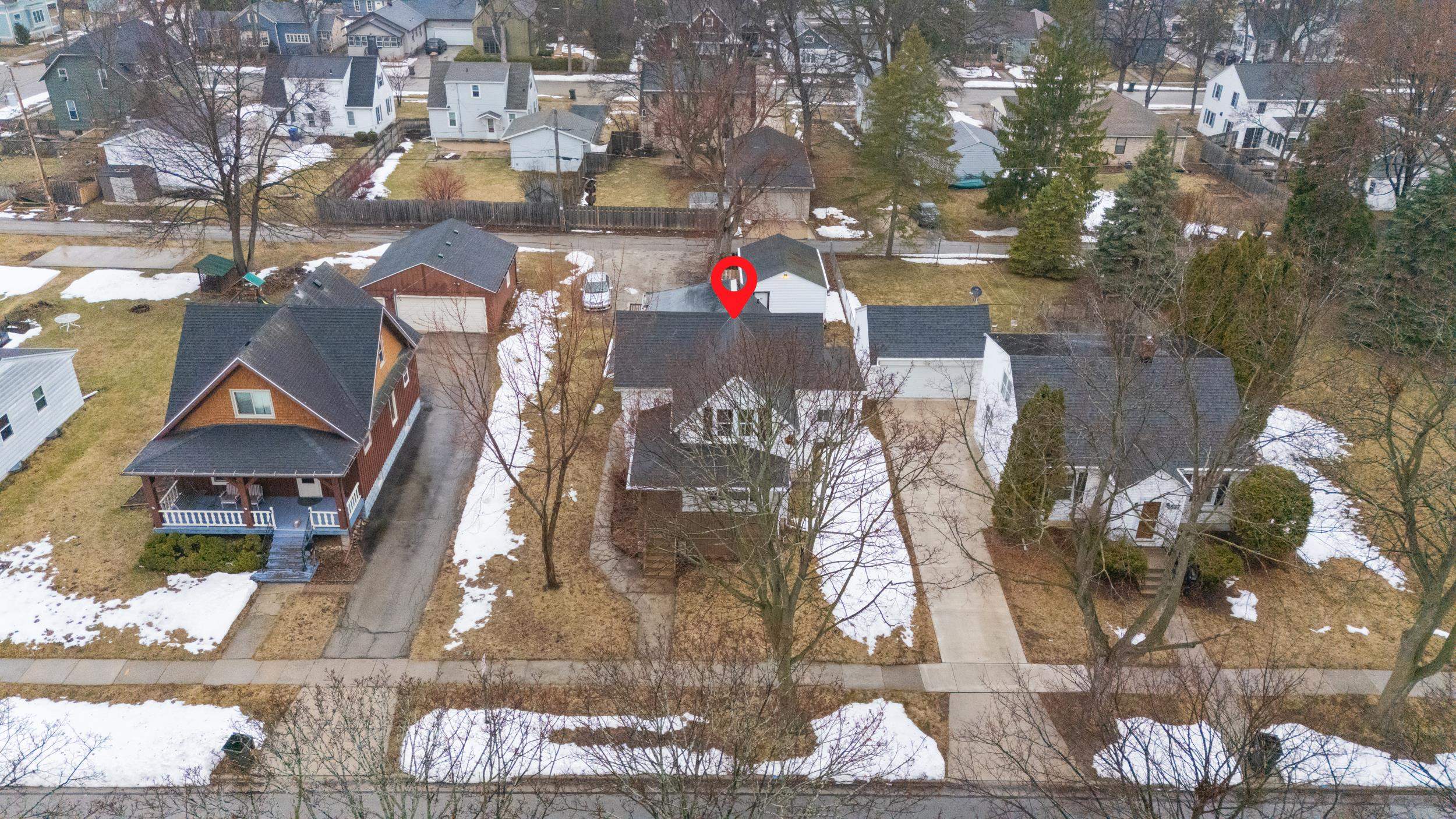 621 N HURON Street