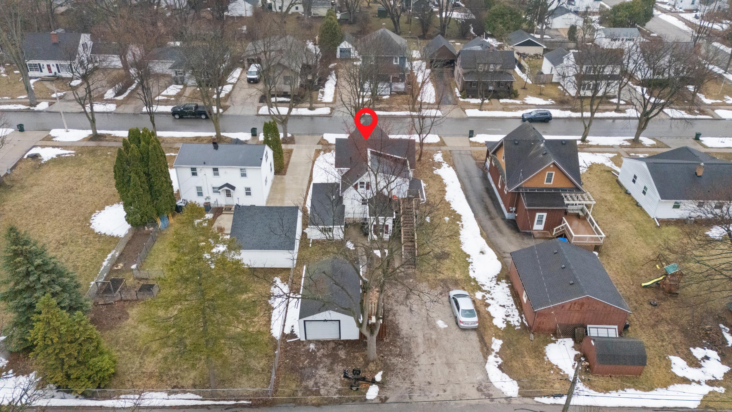 621 N HURON Street