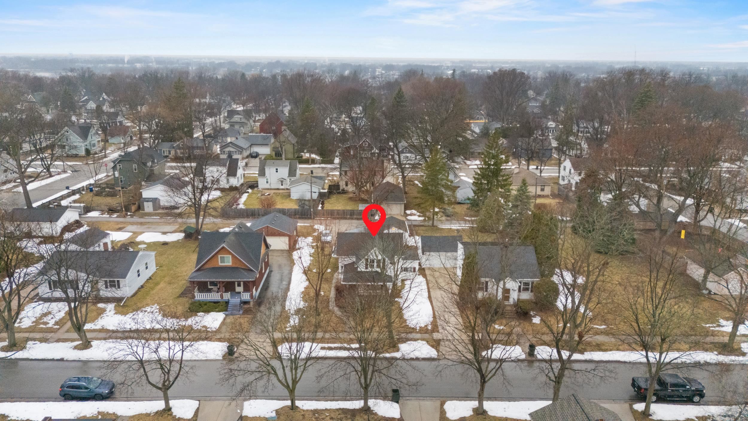 621 N HURON Street