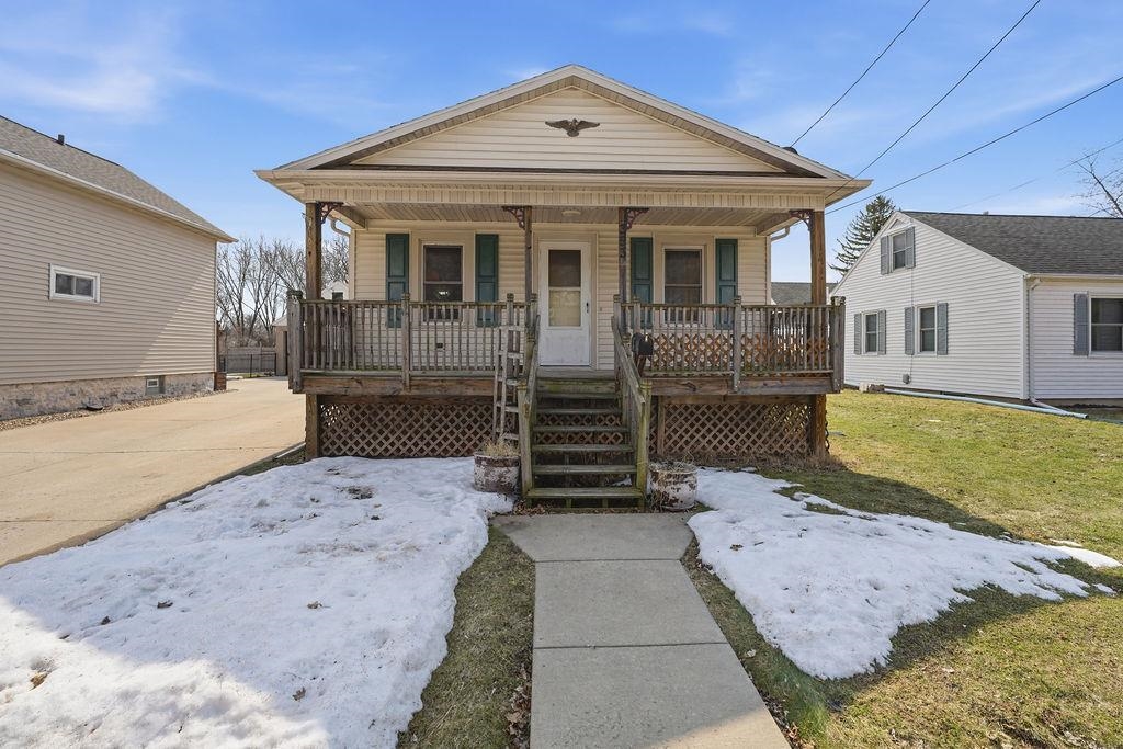 353 W 18TH Avenue