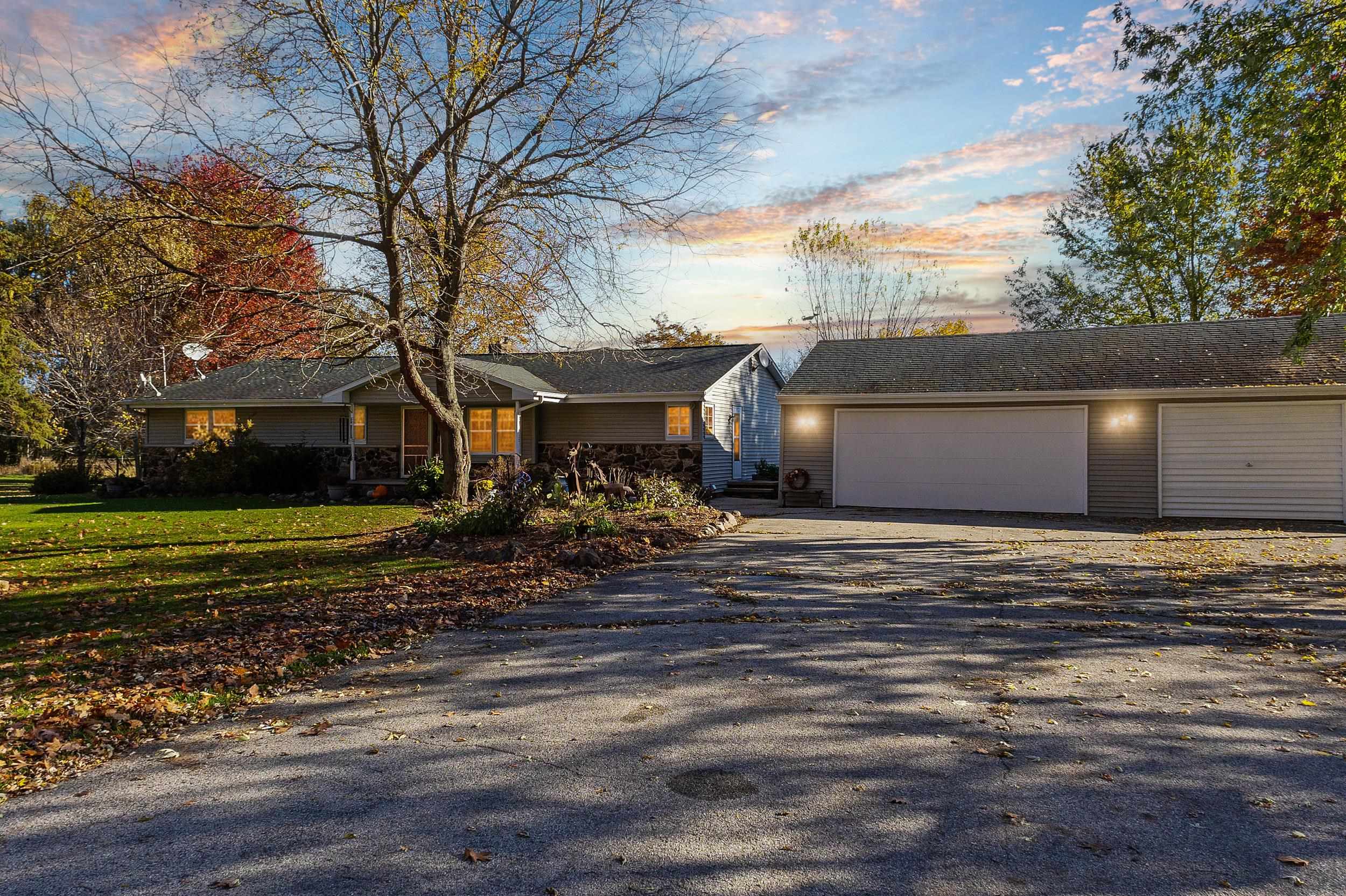 N4742 THOMPSON Road