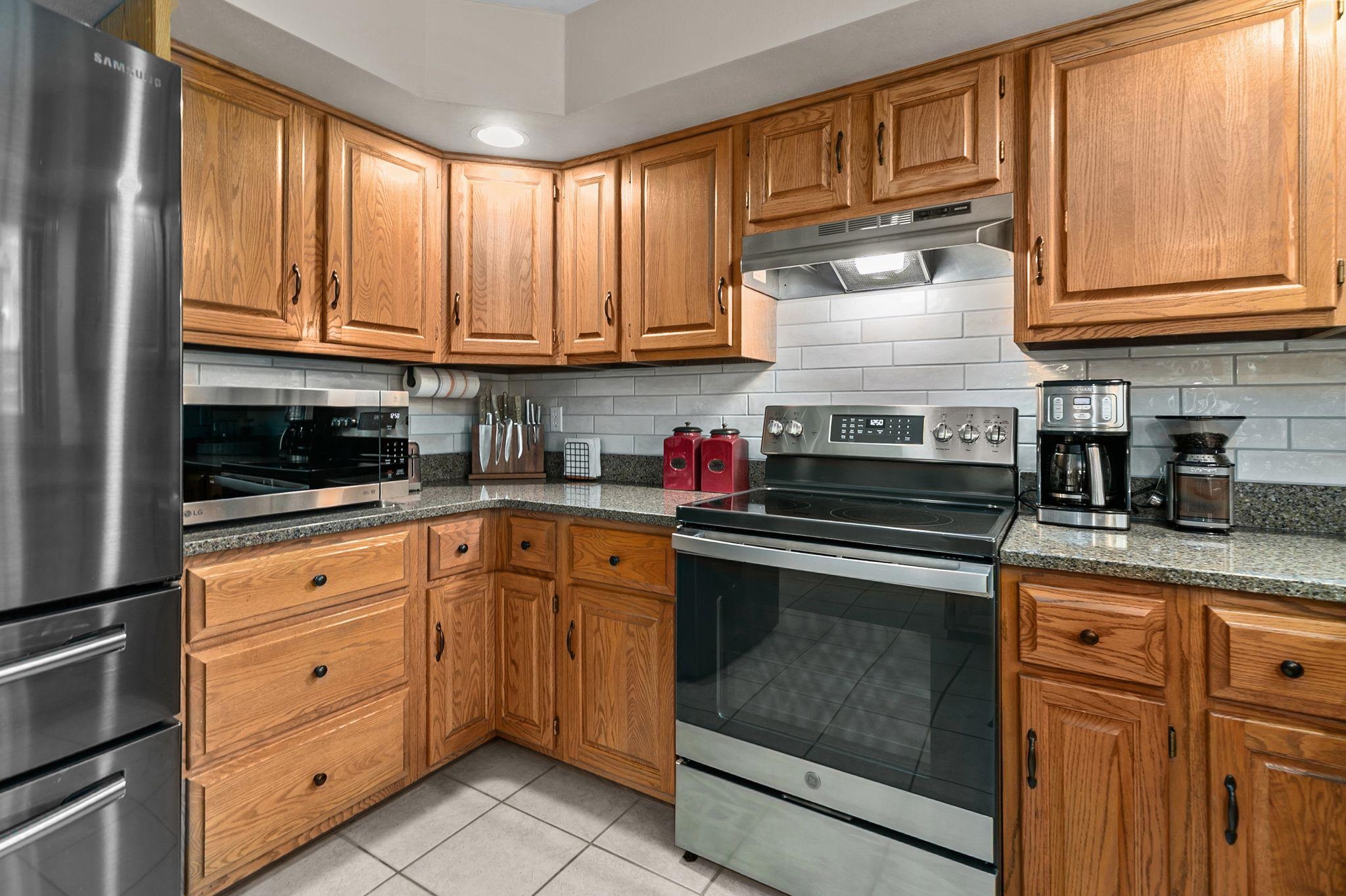 3113 PARK LAWN Court