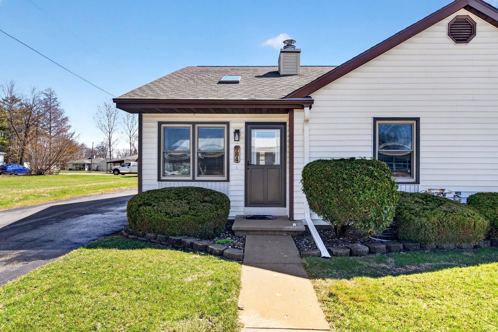 984 TULLAR Road Unit: 17