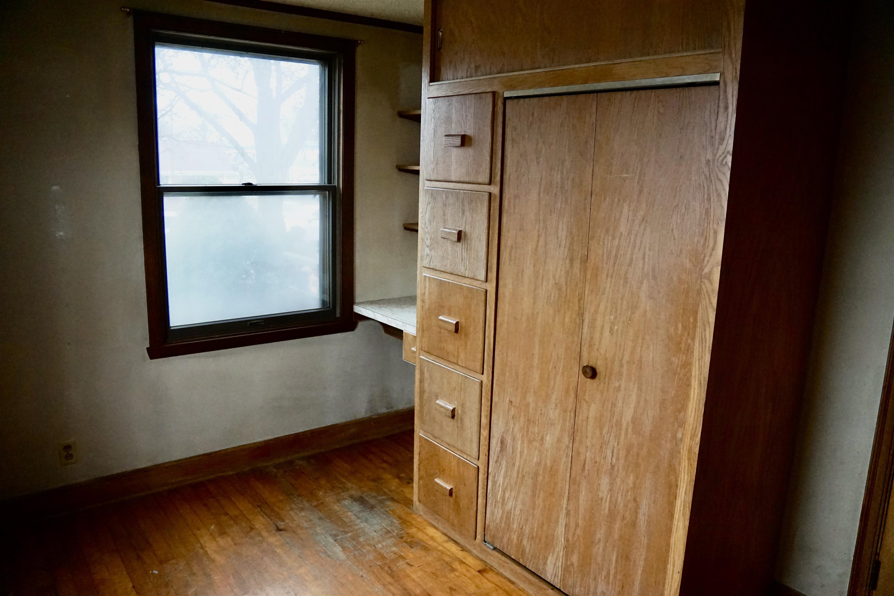 109 E 11TH Street