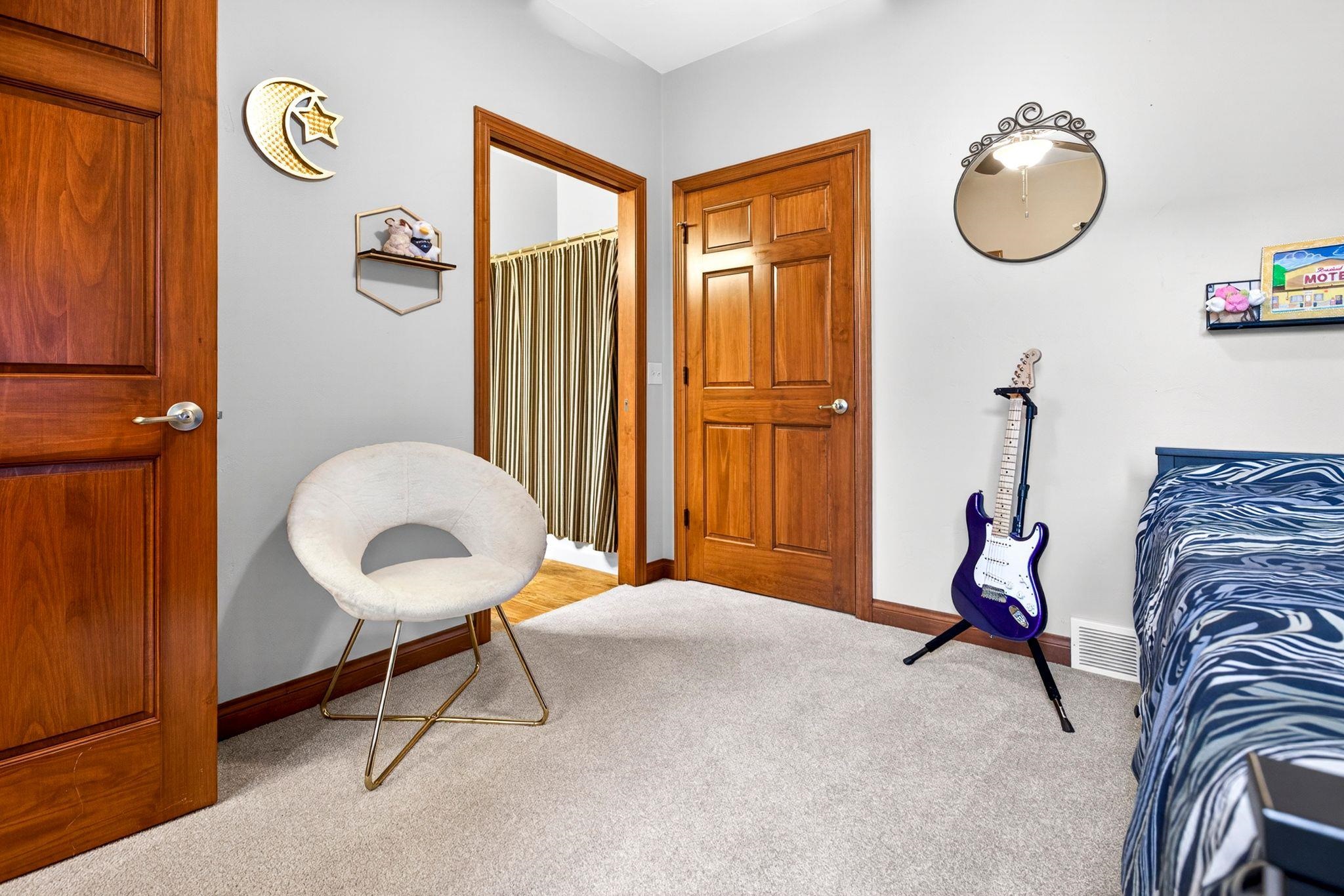 2362 PLANK Circle Unit: B