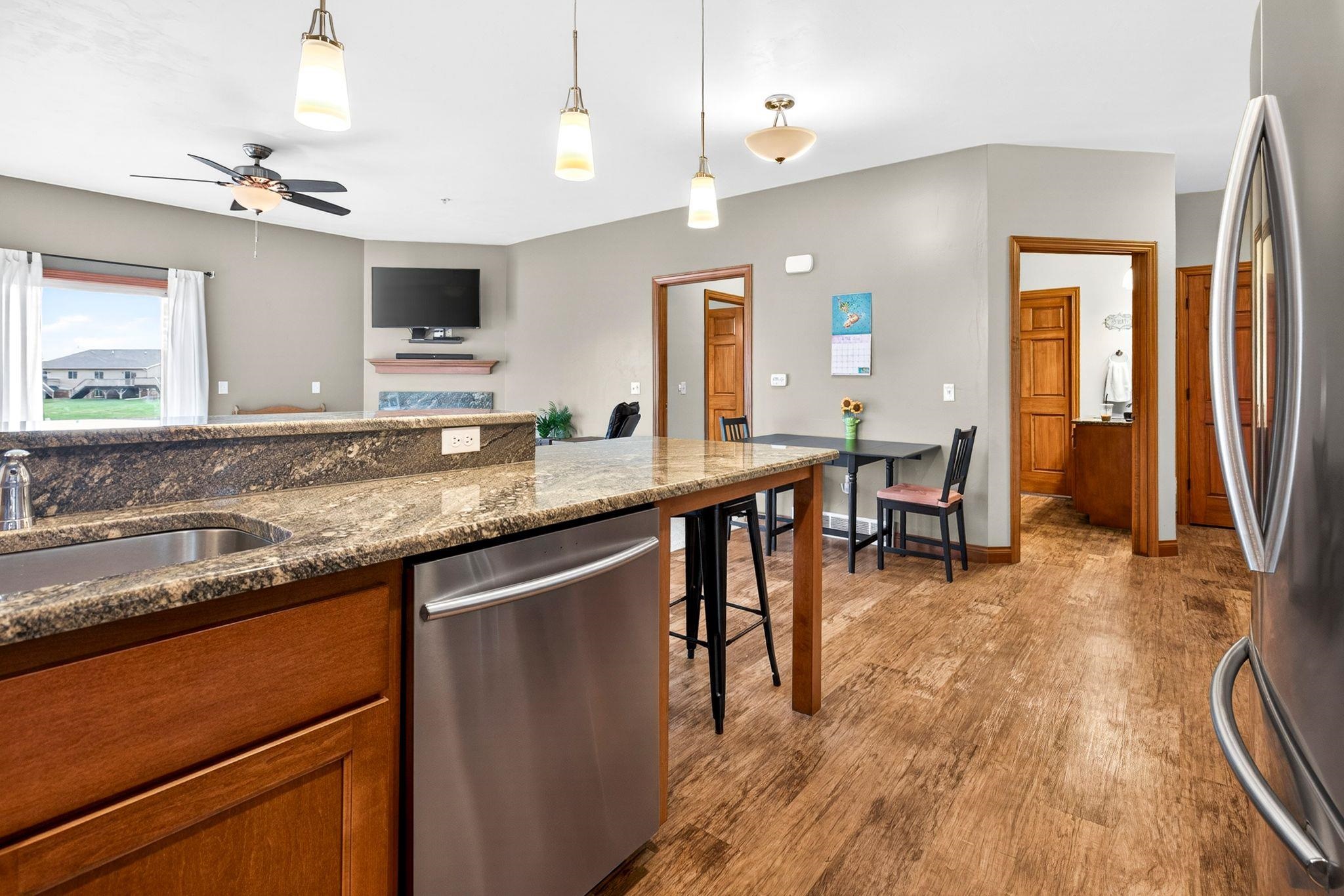 2362 PLANK Circle Unit: B