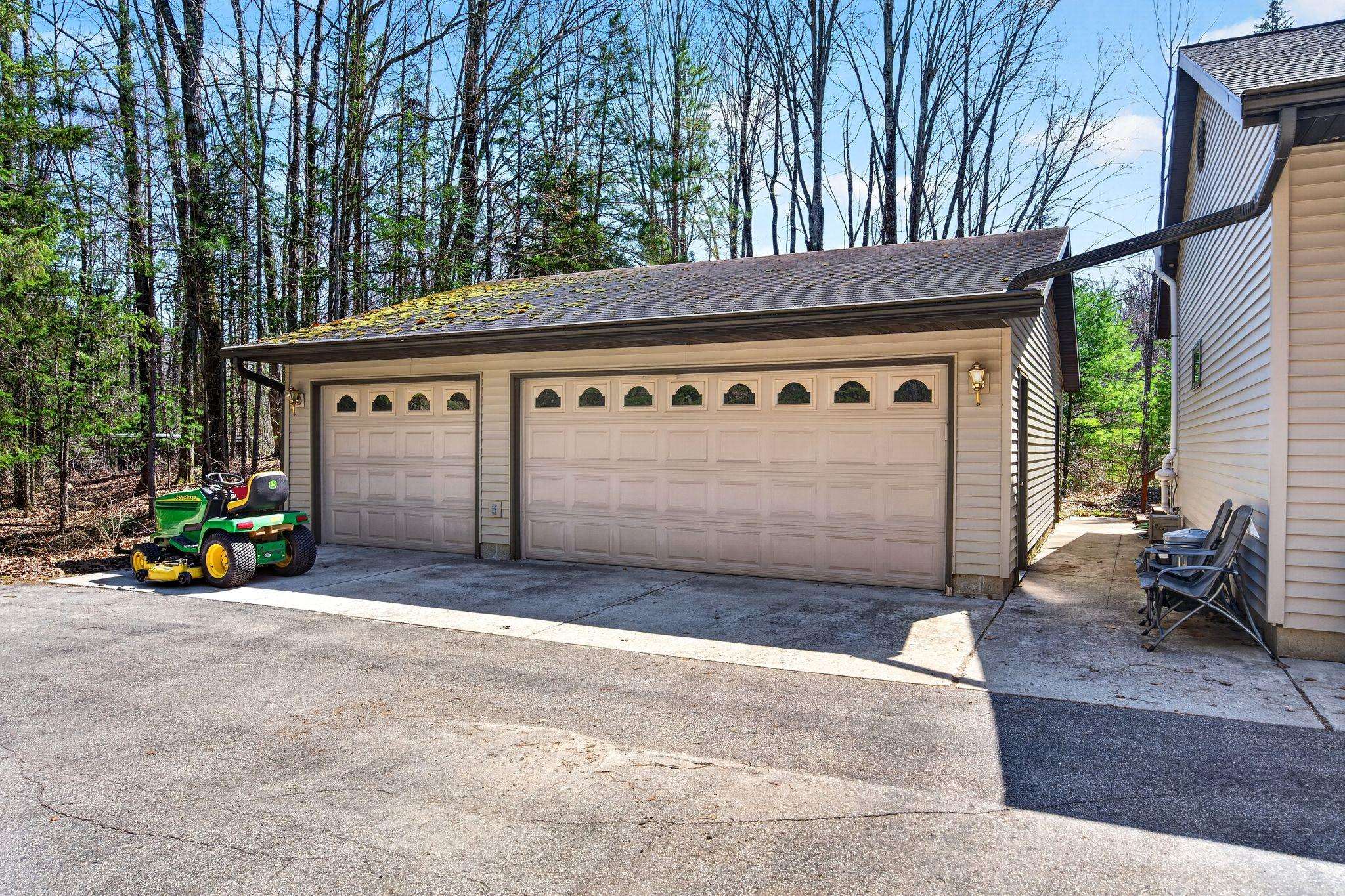 16503 THELEN Road