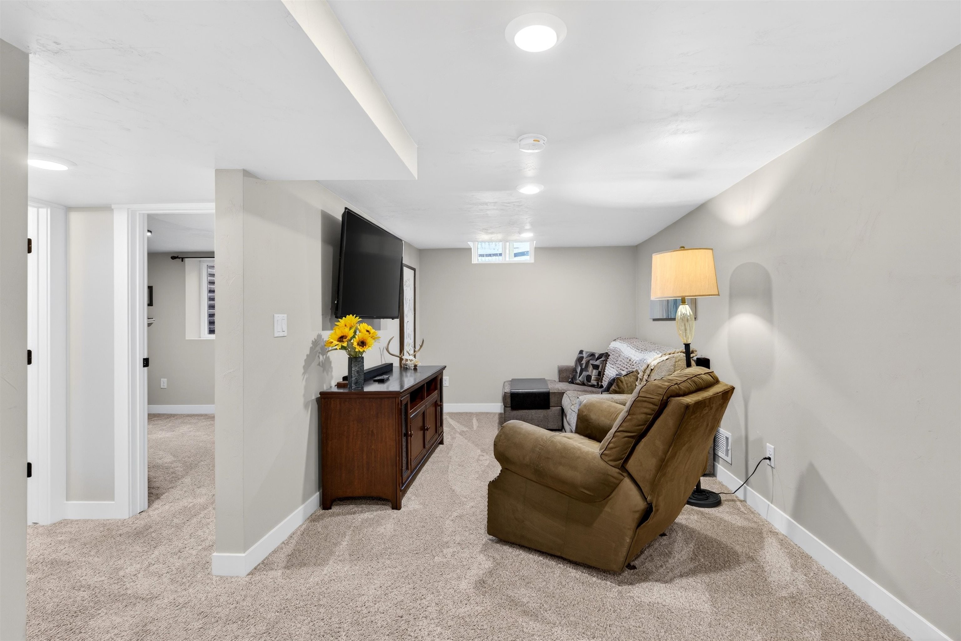 2505 LAVERNE Lane