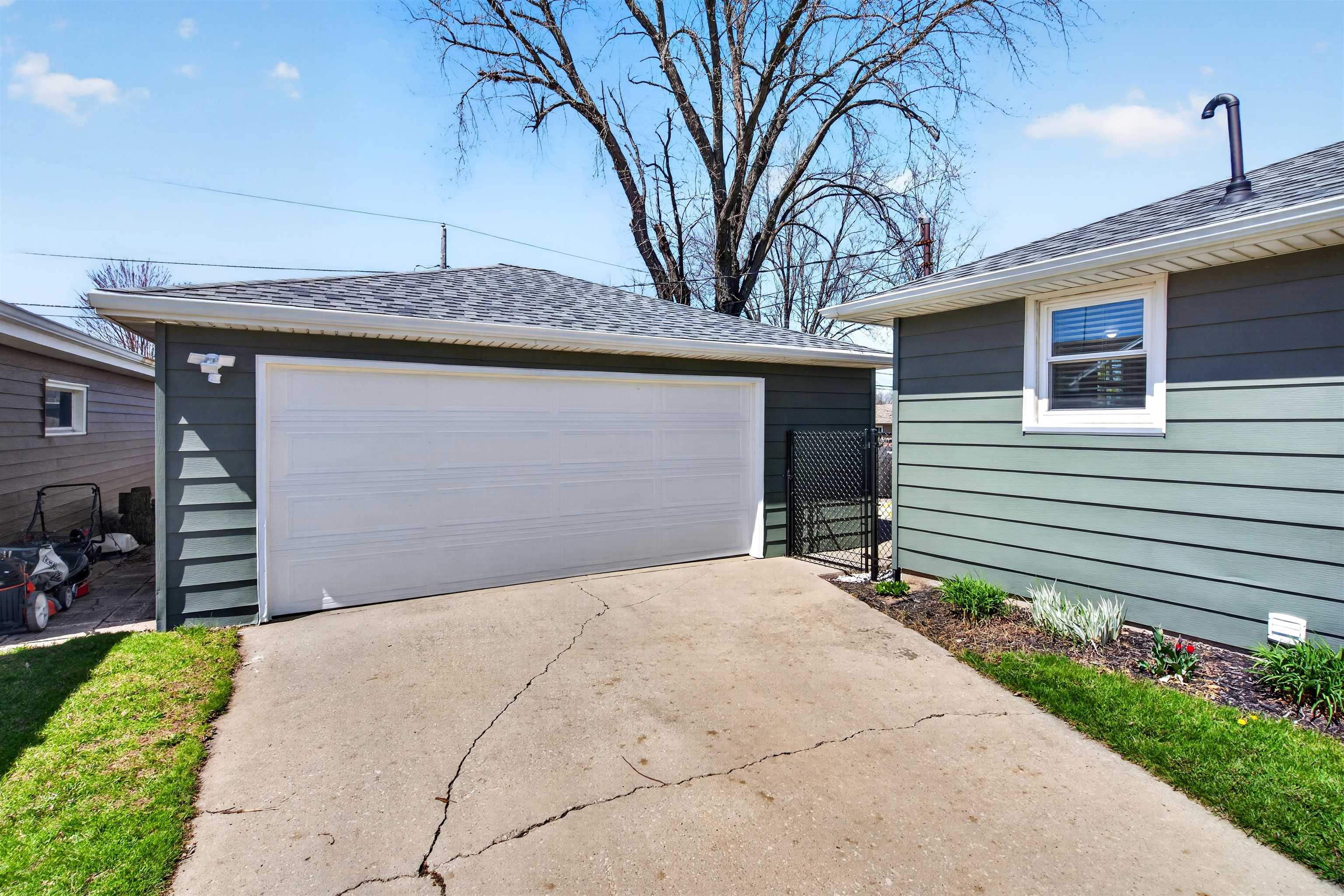 2505 LAVERNE Lane