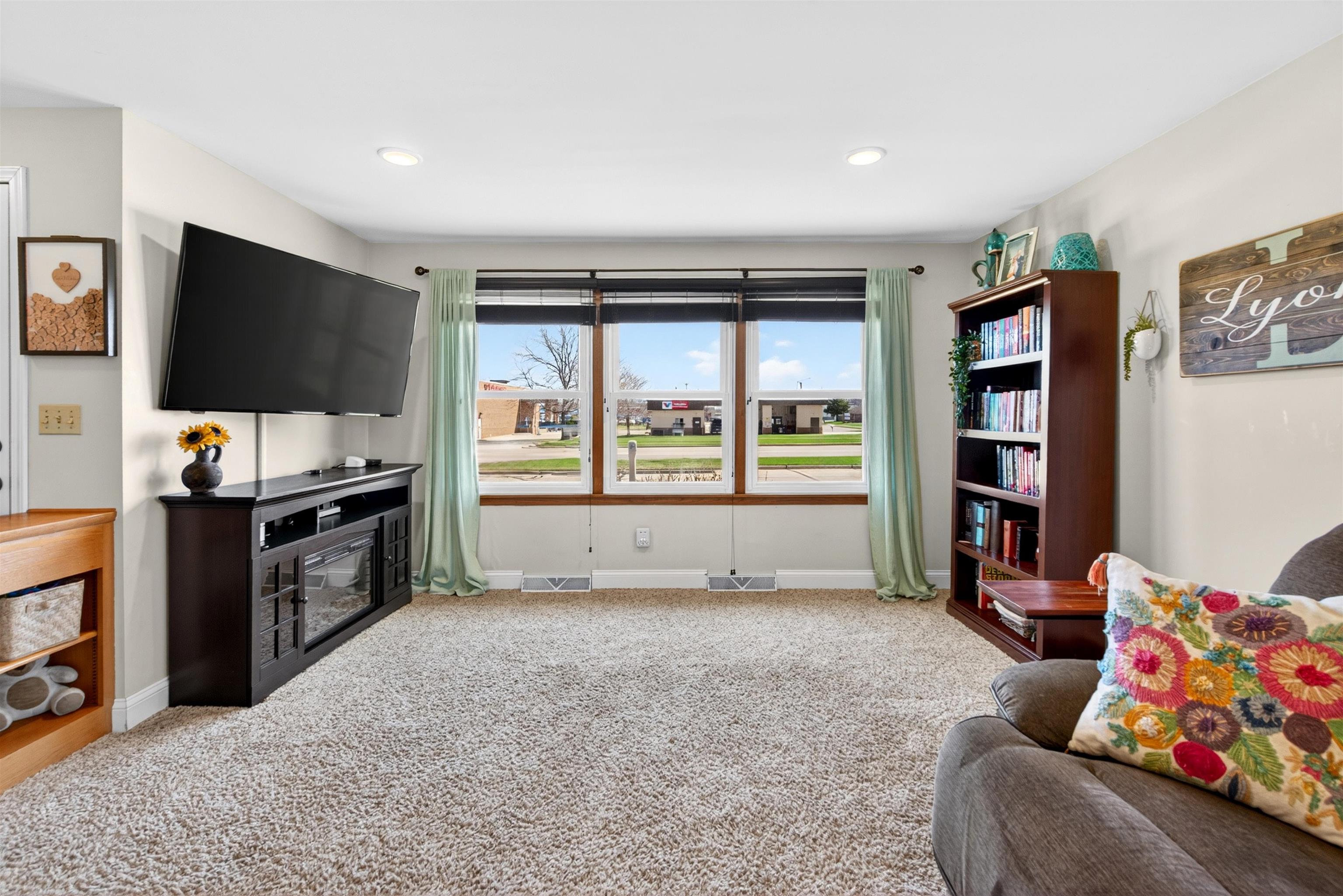 2505 LAVERNE Lane