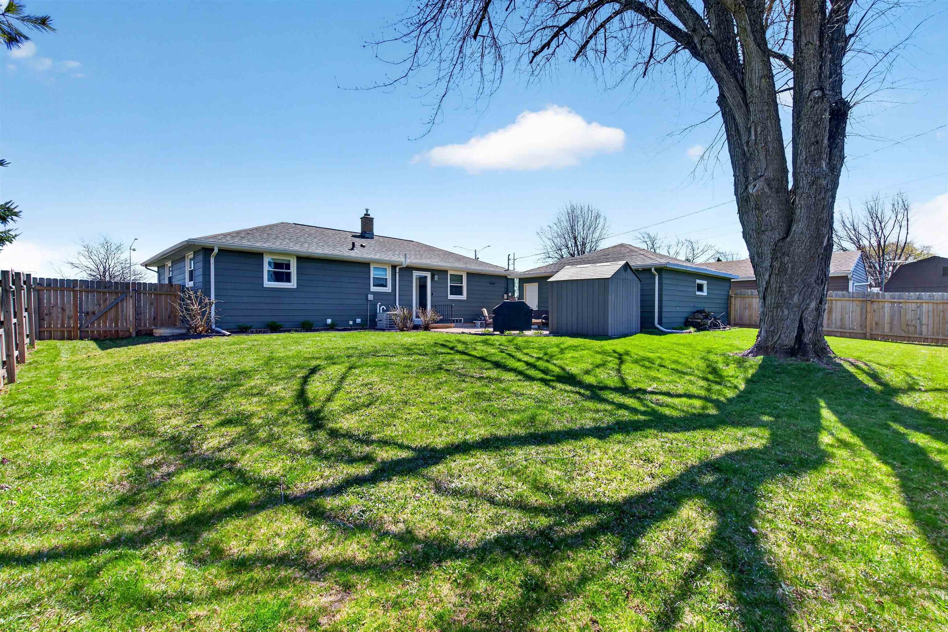 2505 LAVERNE Lane