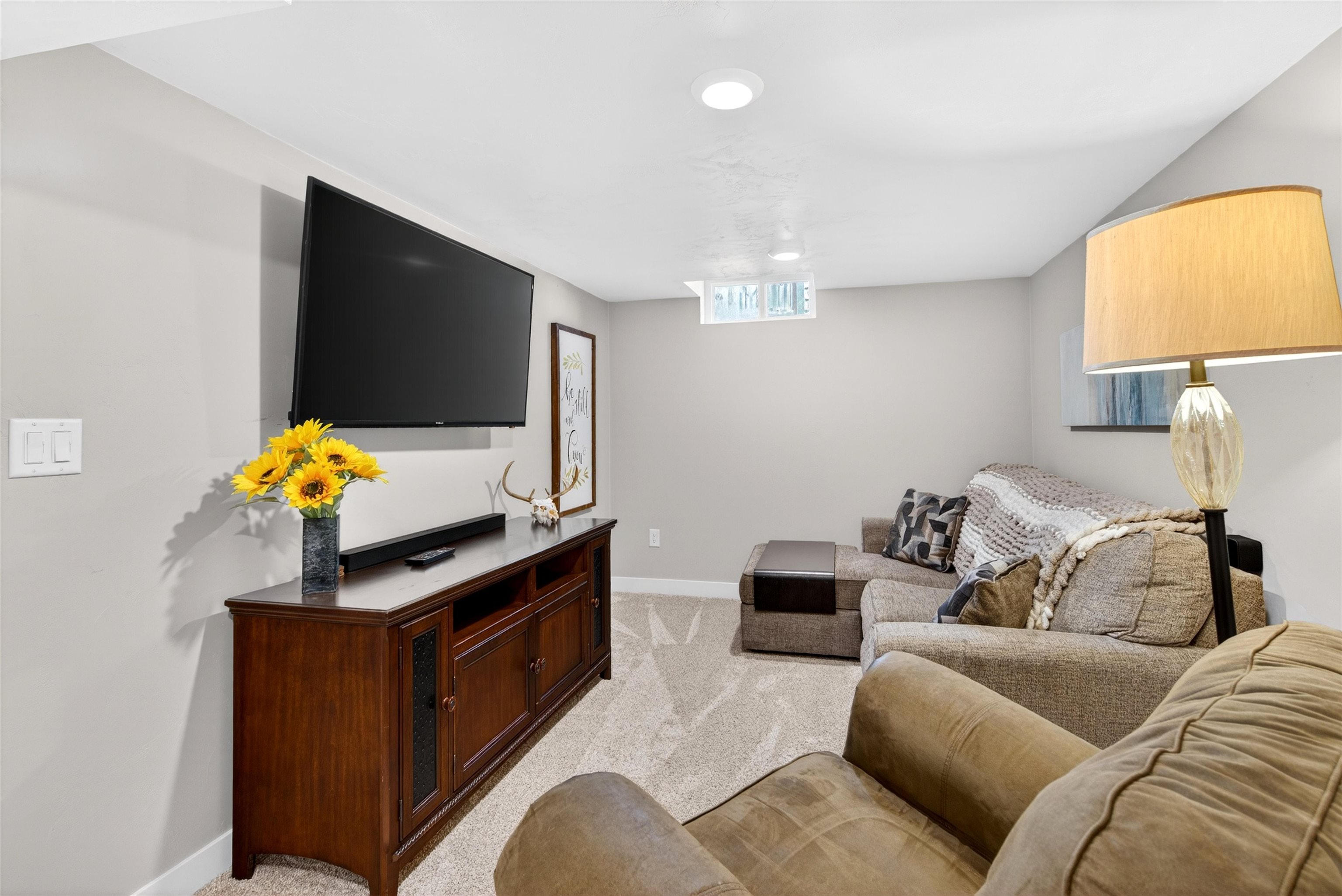 2505 LAVERNE Lane