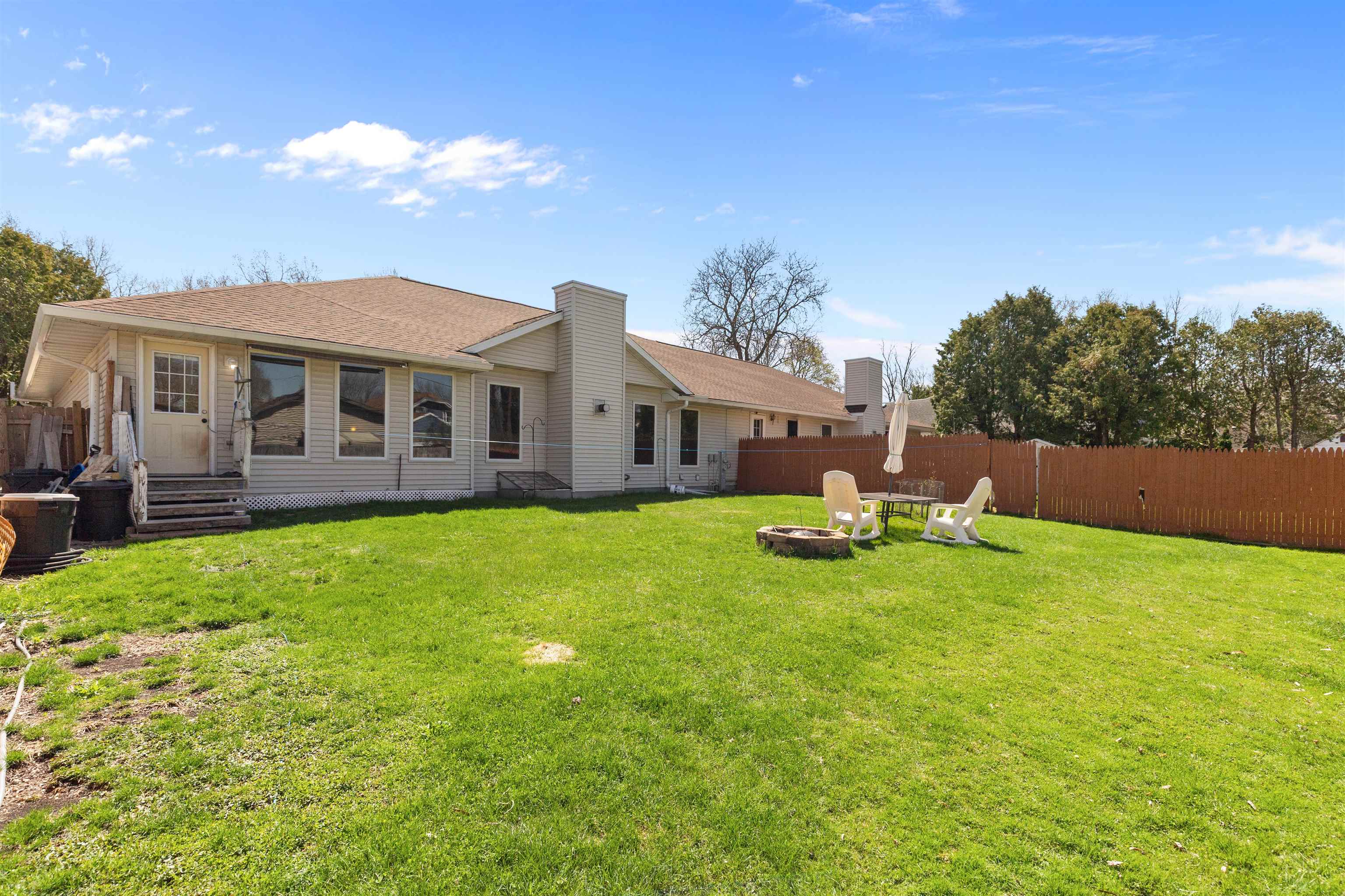 619 KNIGHT Avenue