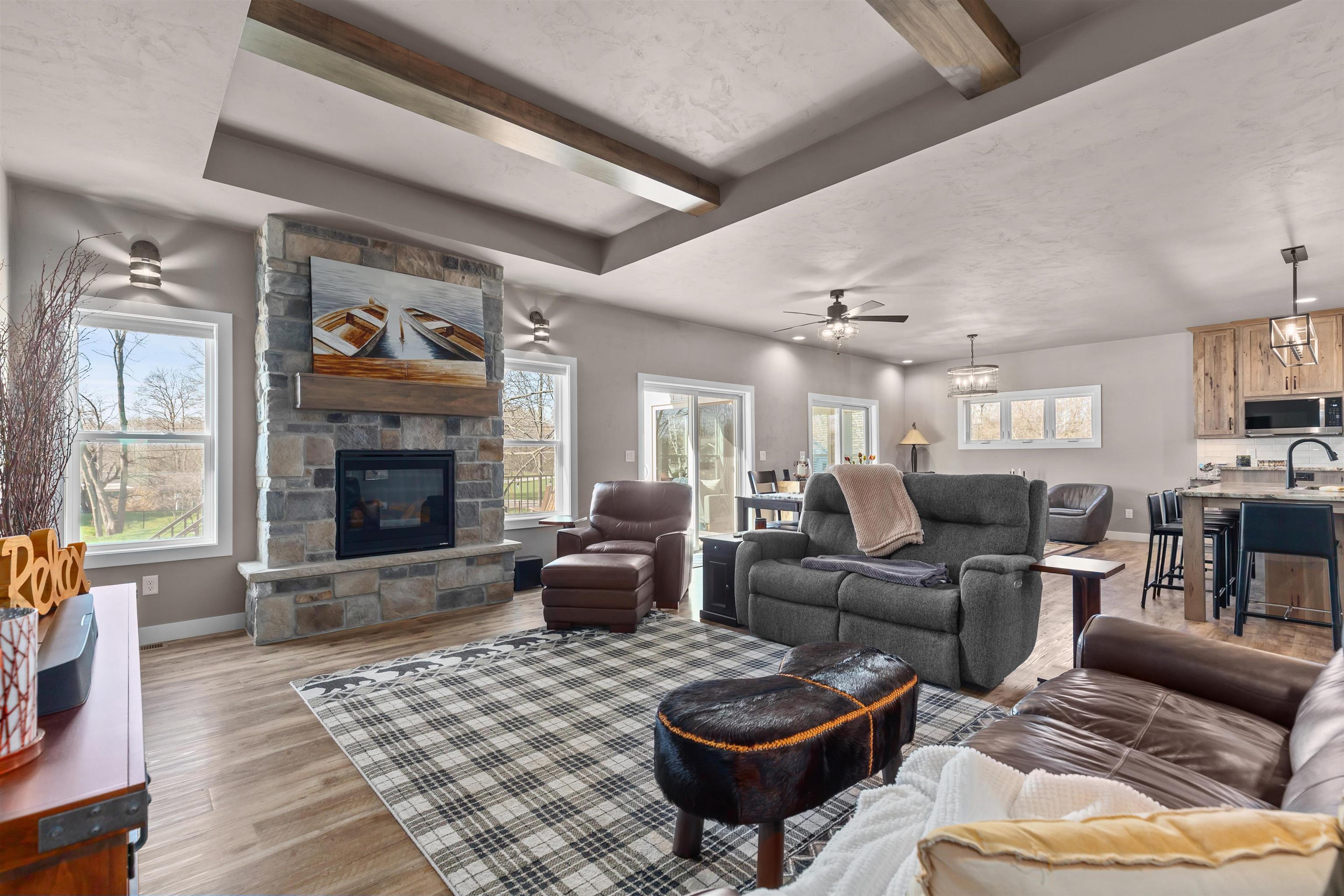 W881 SUMMIT Court